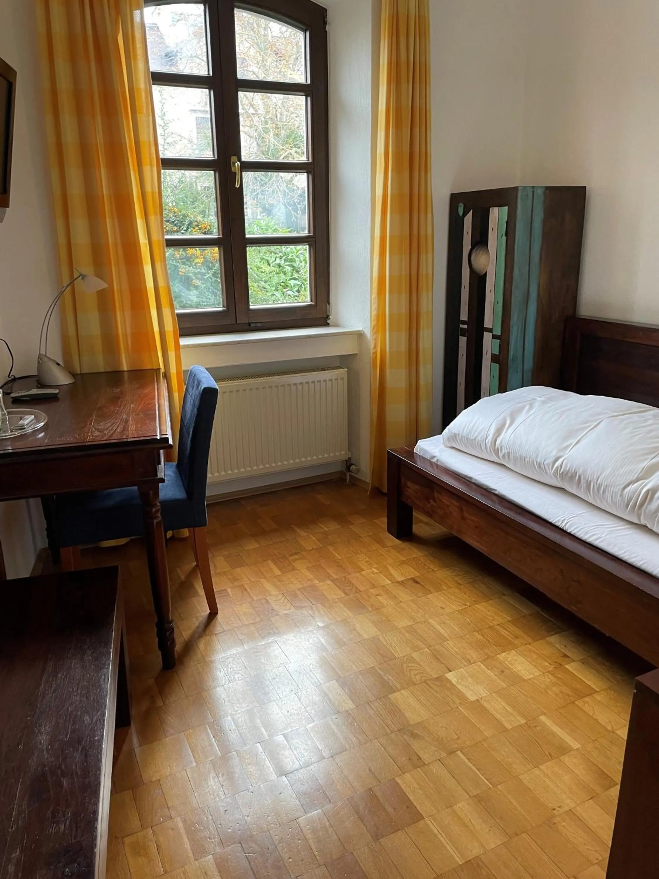 Photo of the whole room, Bed in Landhotel Battenheimer Hof