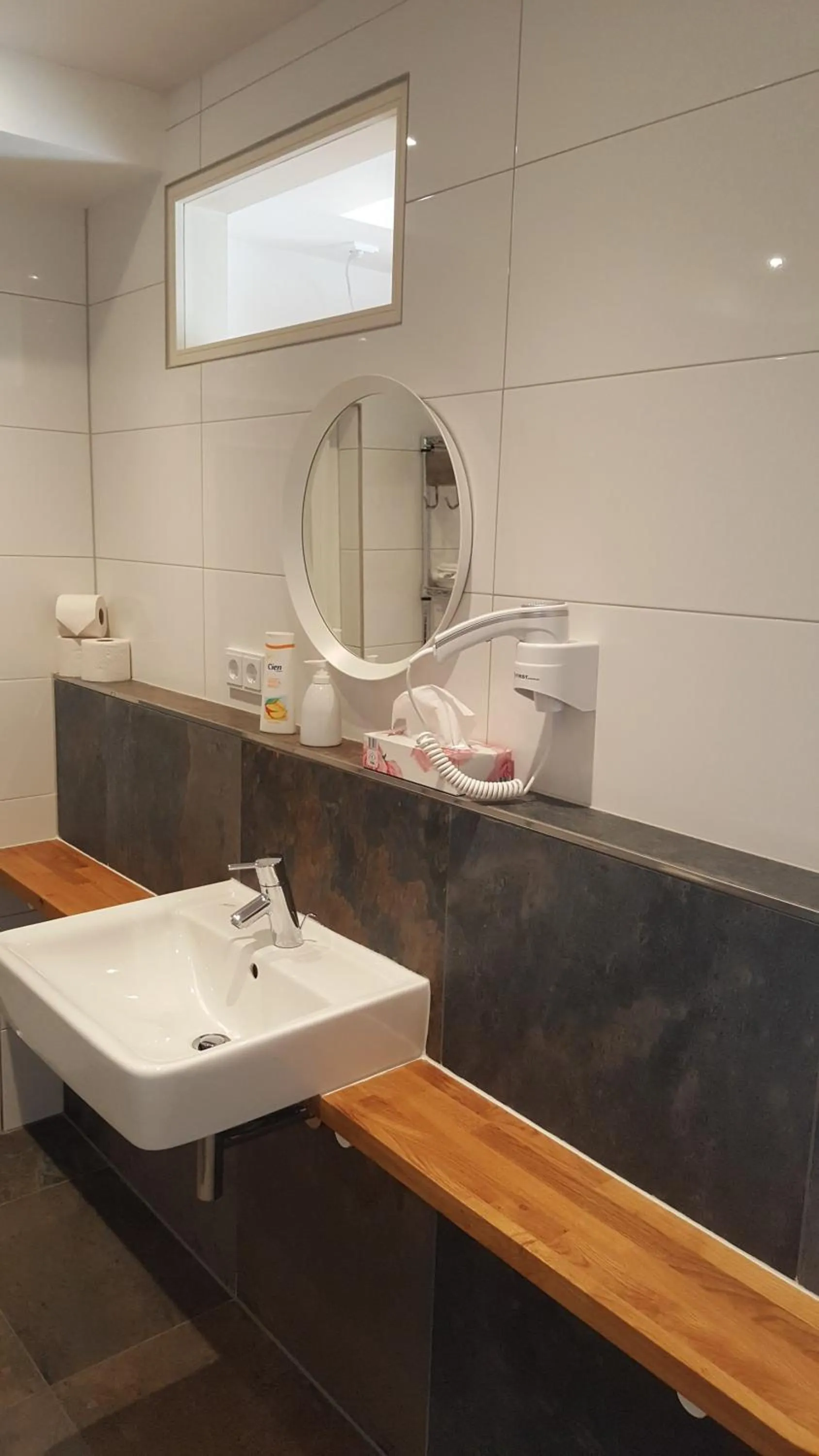 Bathroom in Landhotel Battenheimer Hof