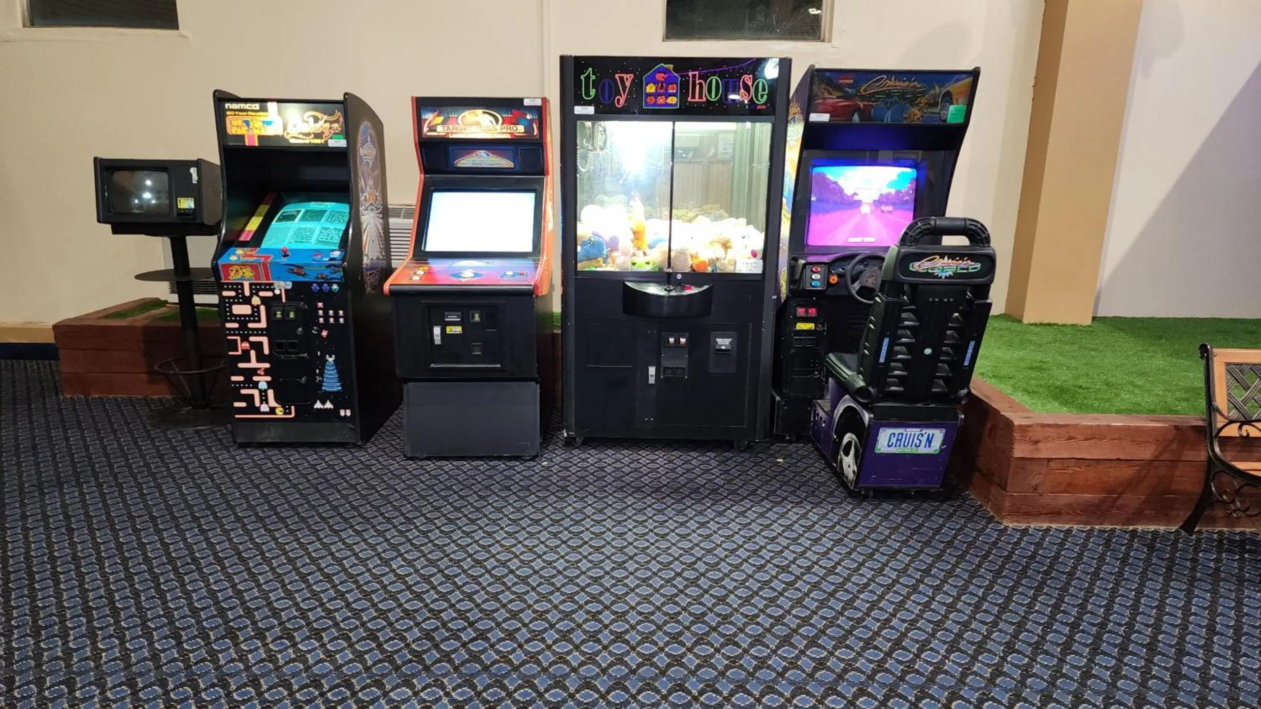 Game Room in Katahdin Inn & Suites