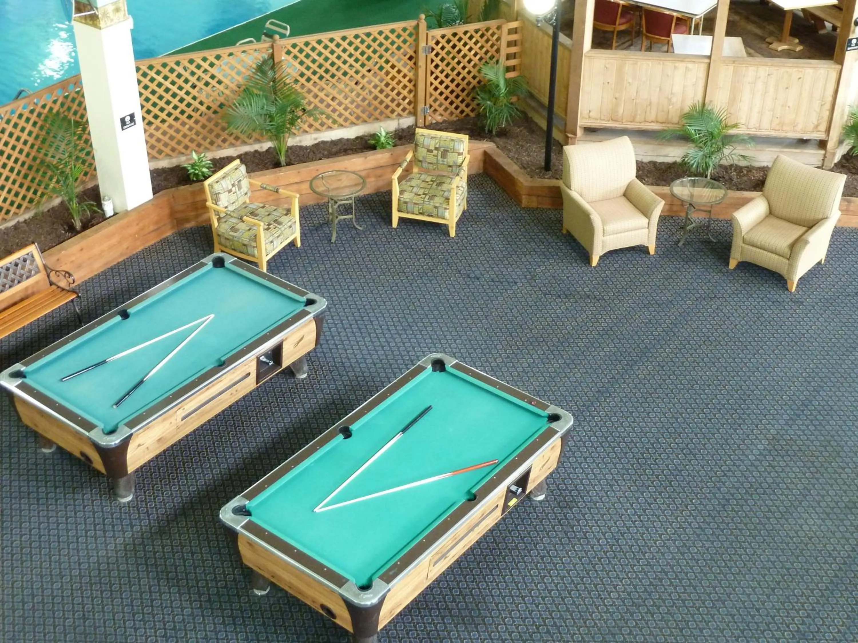 Billiard in Katahdin Inn & Suites