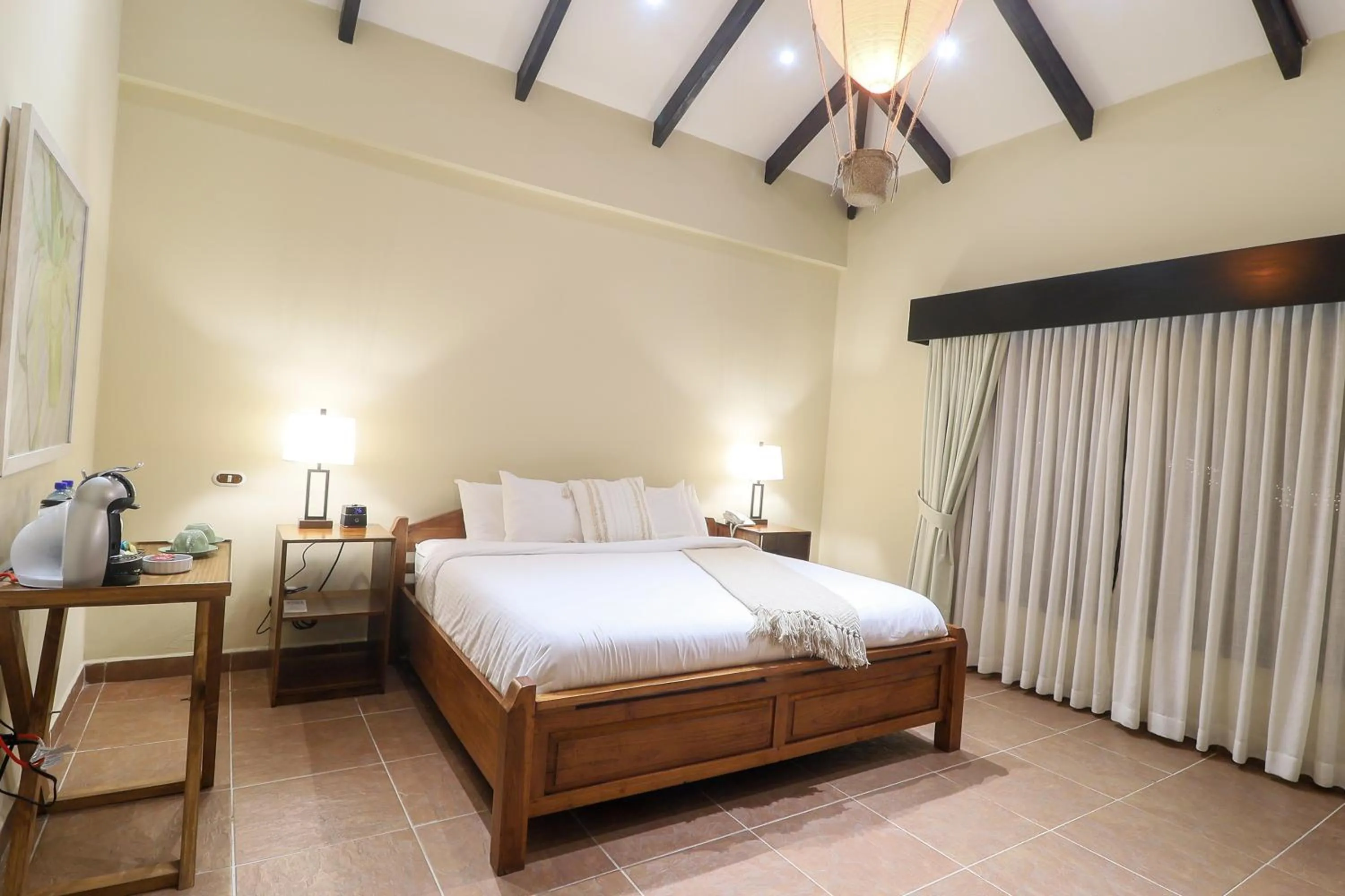 Bedroom, Bed in The Riverside Inn