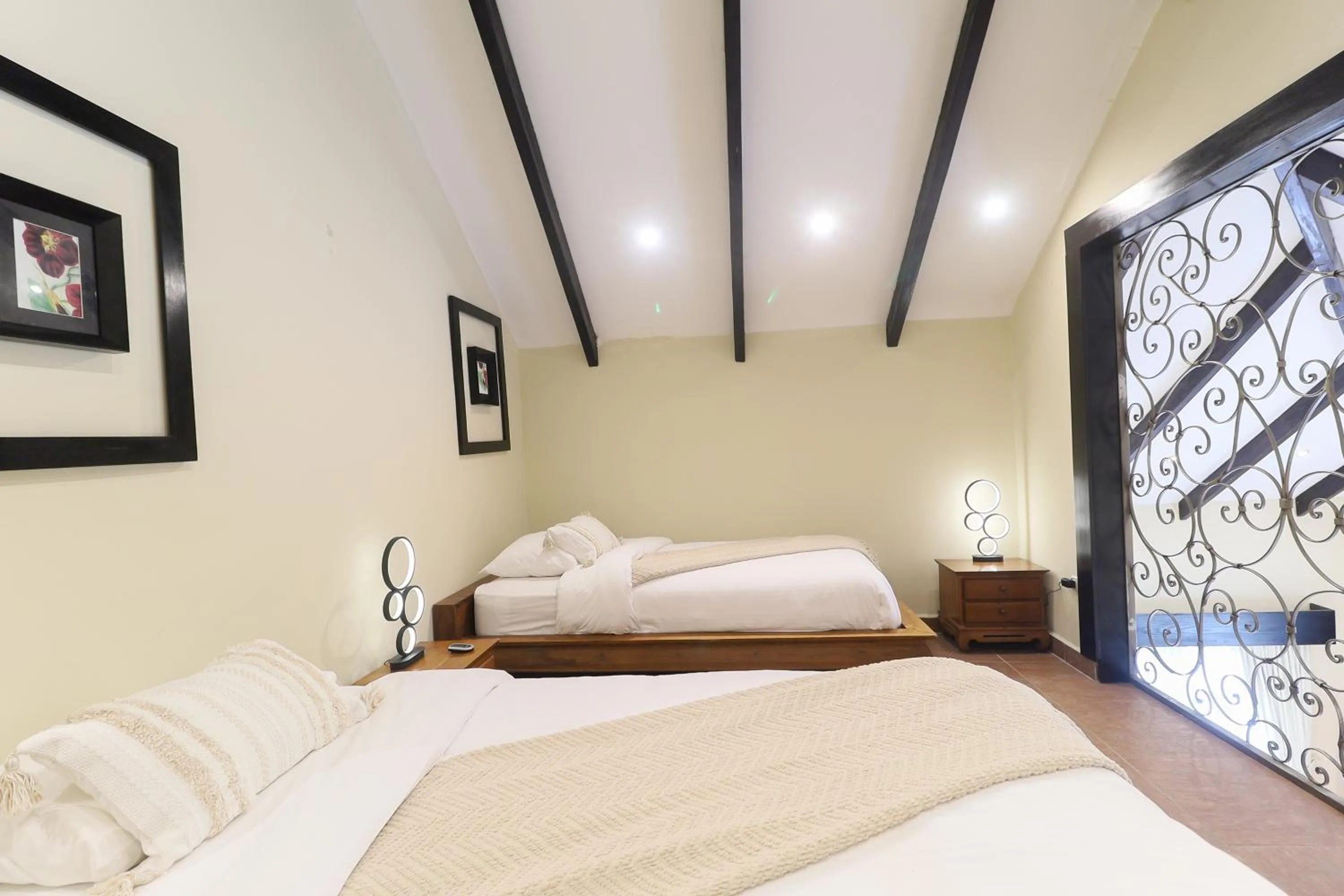 Bedroom, Bed in The Riverside Inn