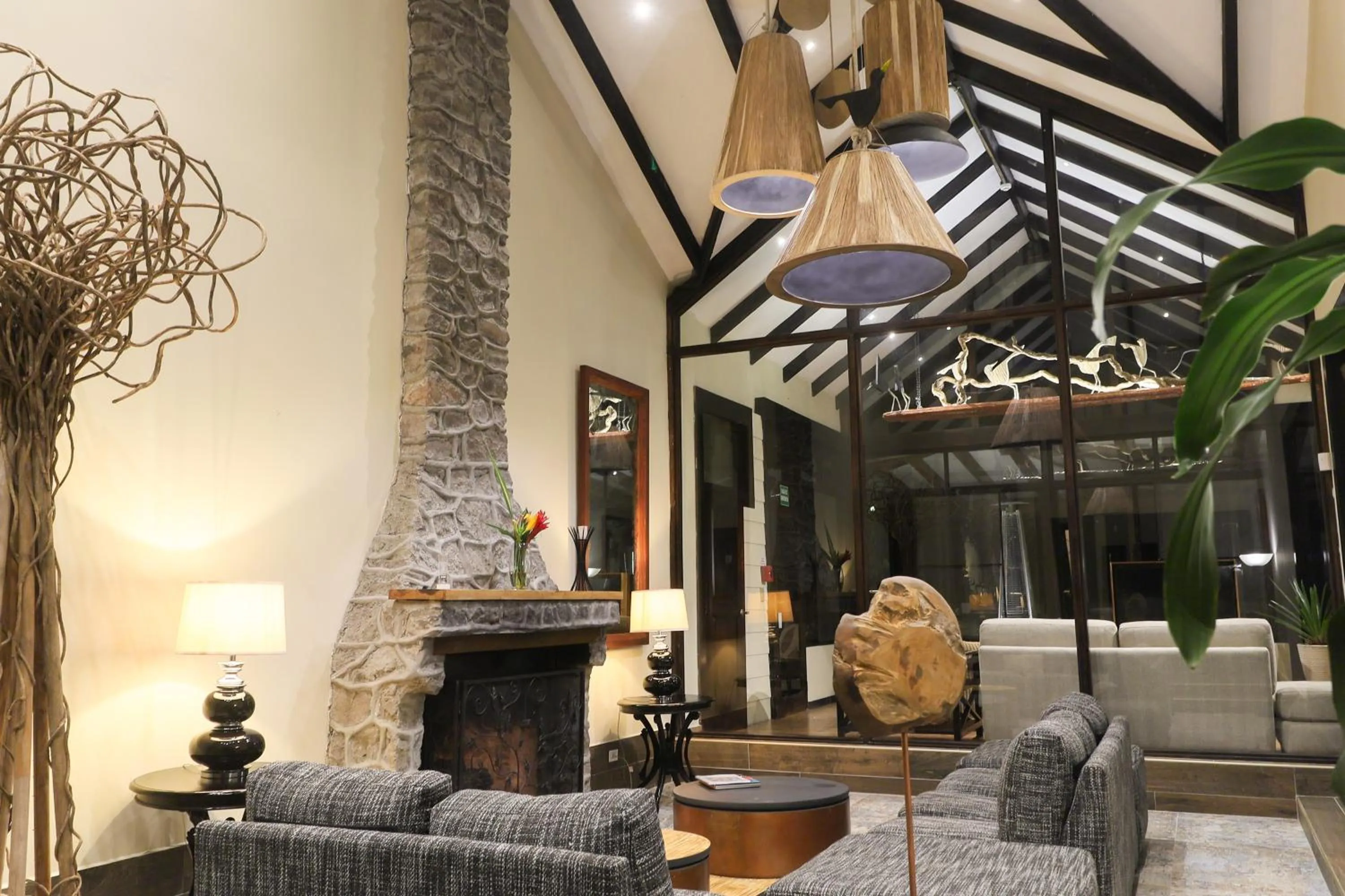 Living room in The Riverside Inn