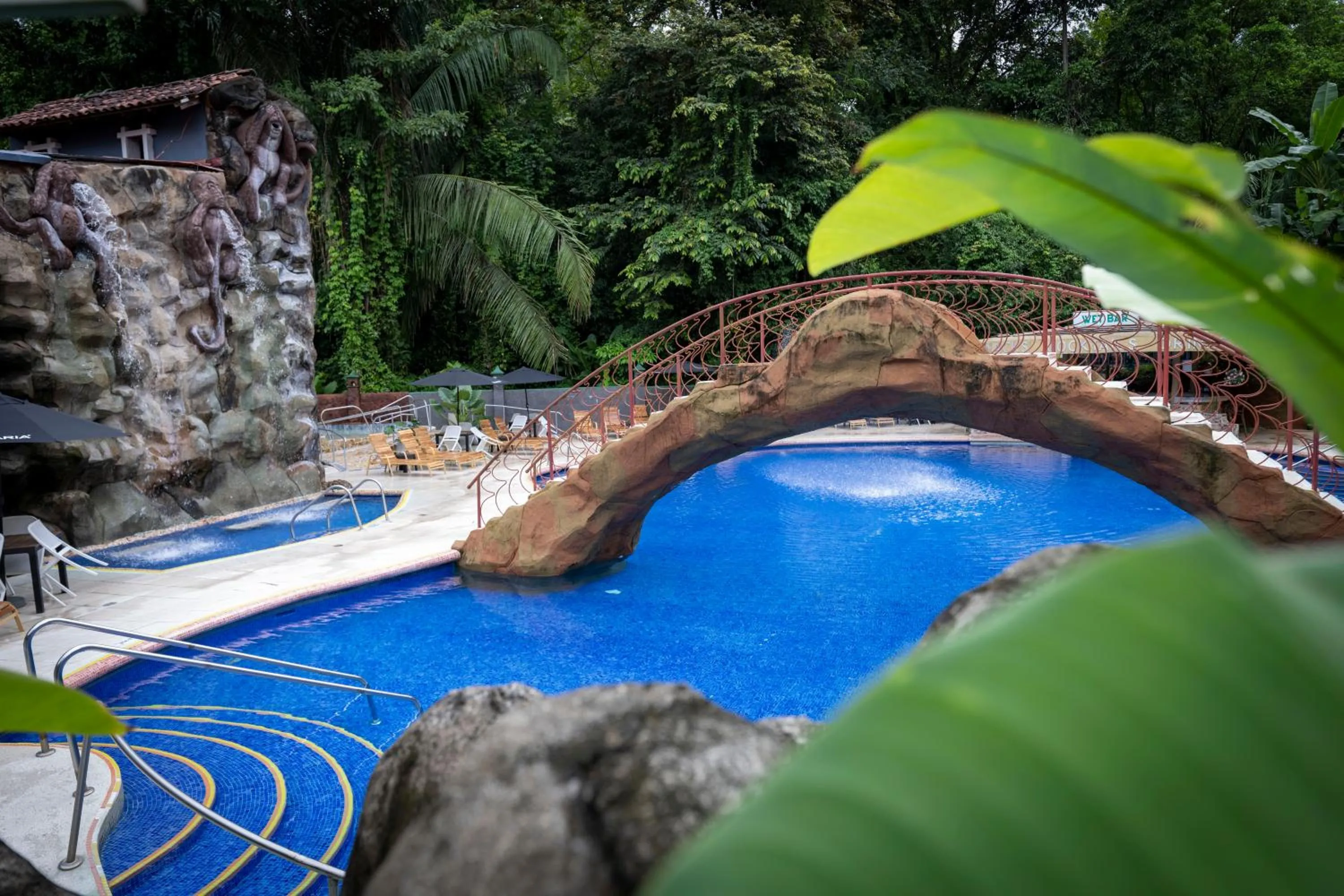 Swimming pool in Hotel San Bada Resort & Spa