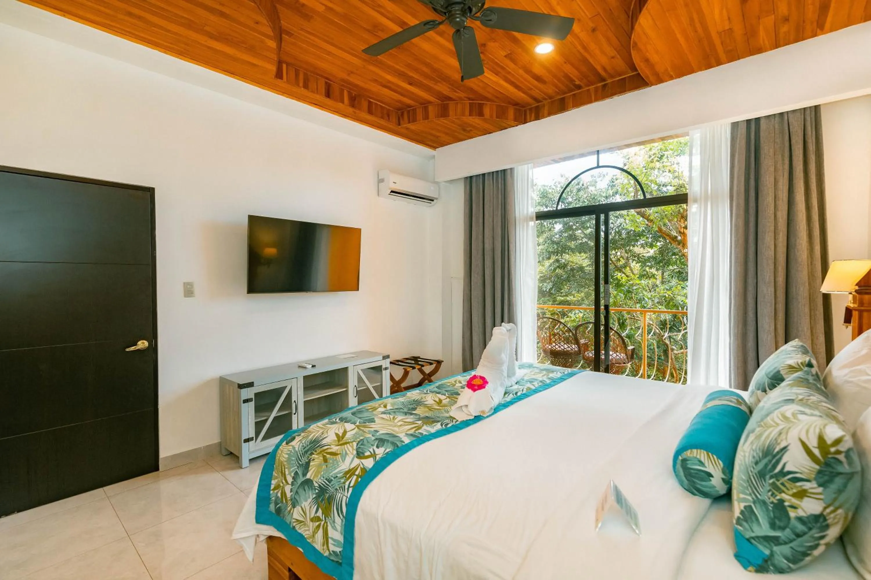 Bed in Hotel San Bada Resort & Spa