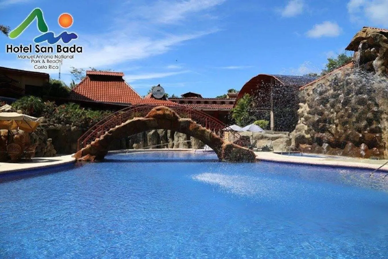 Swimming pool in Hotel San Bada Resort & Spa