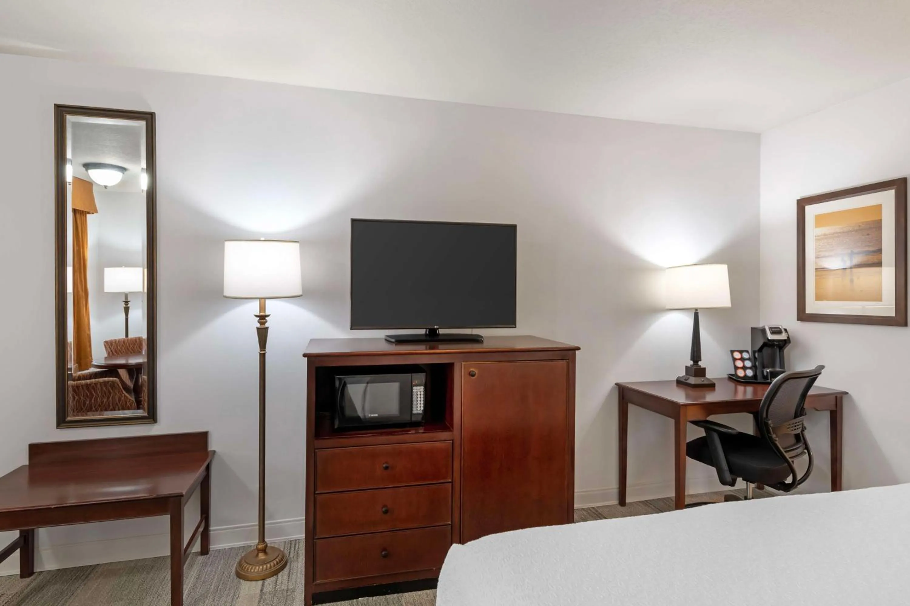 Bedroom, Bed in Best Western Plus Redondo Beach Inn