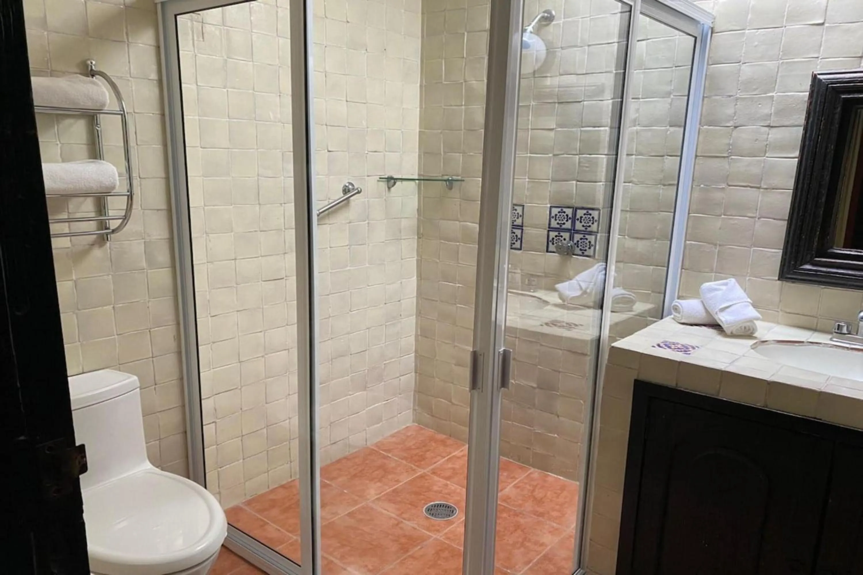 Bathroom in Collection O Hotel La Huerta Golf & Hotel, Cholula