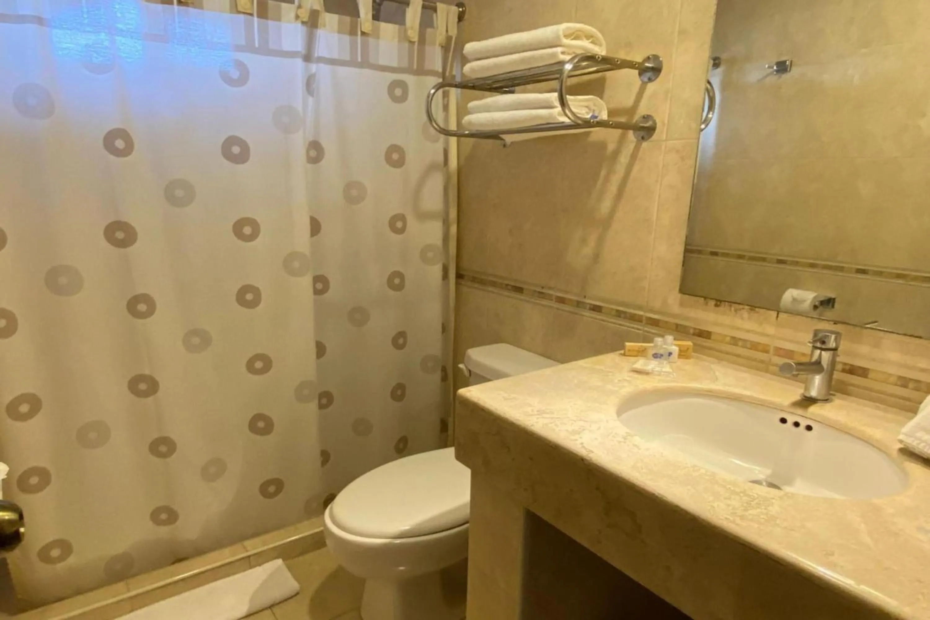 Bathroom in Collection O Hotel La Huerta Golf & Hotel, Cholula