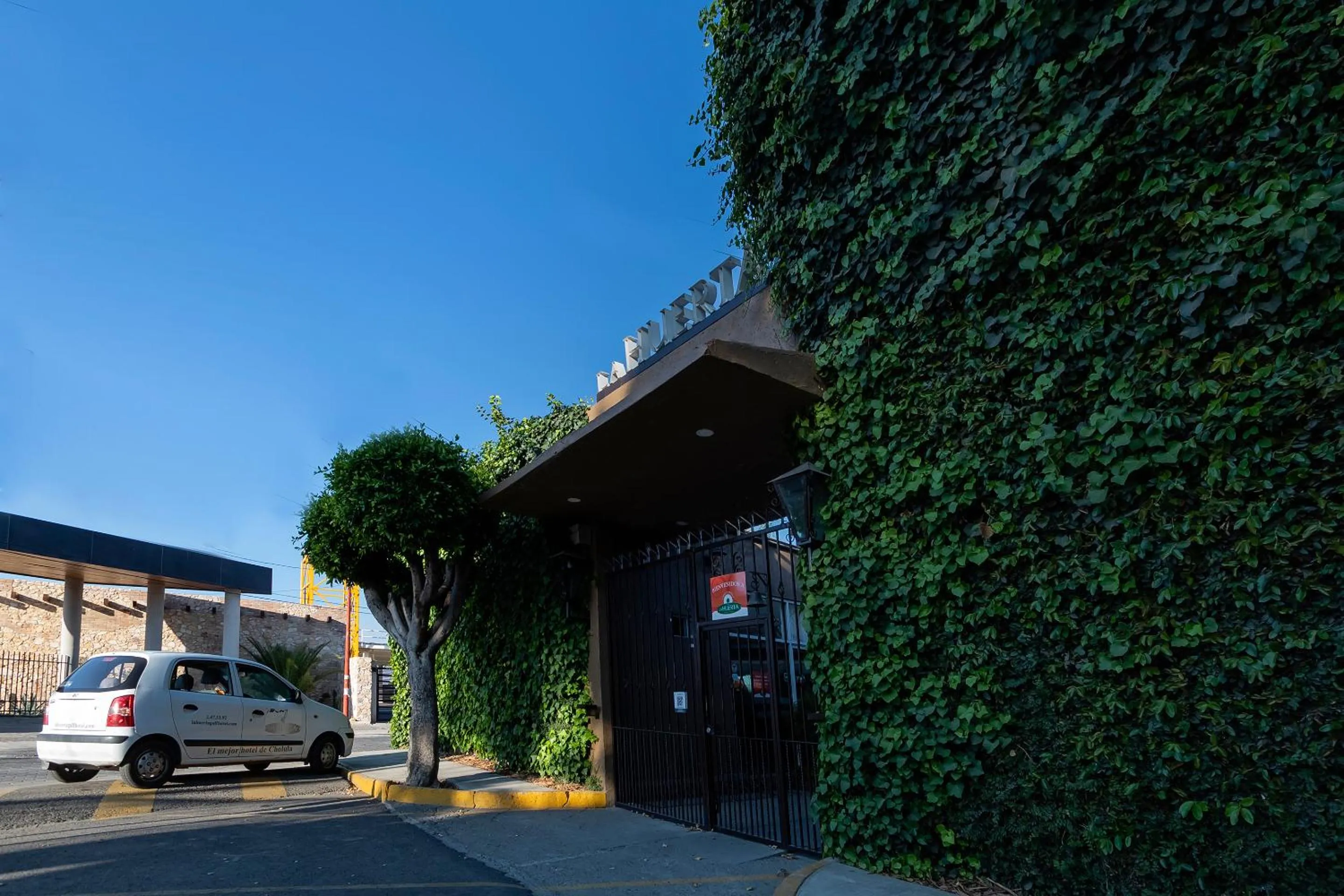 Property building in Collection O Hotel La Huerta Golf & Hotel, Cholula