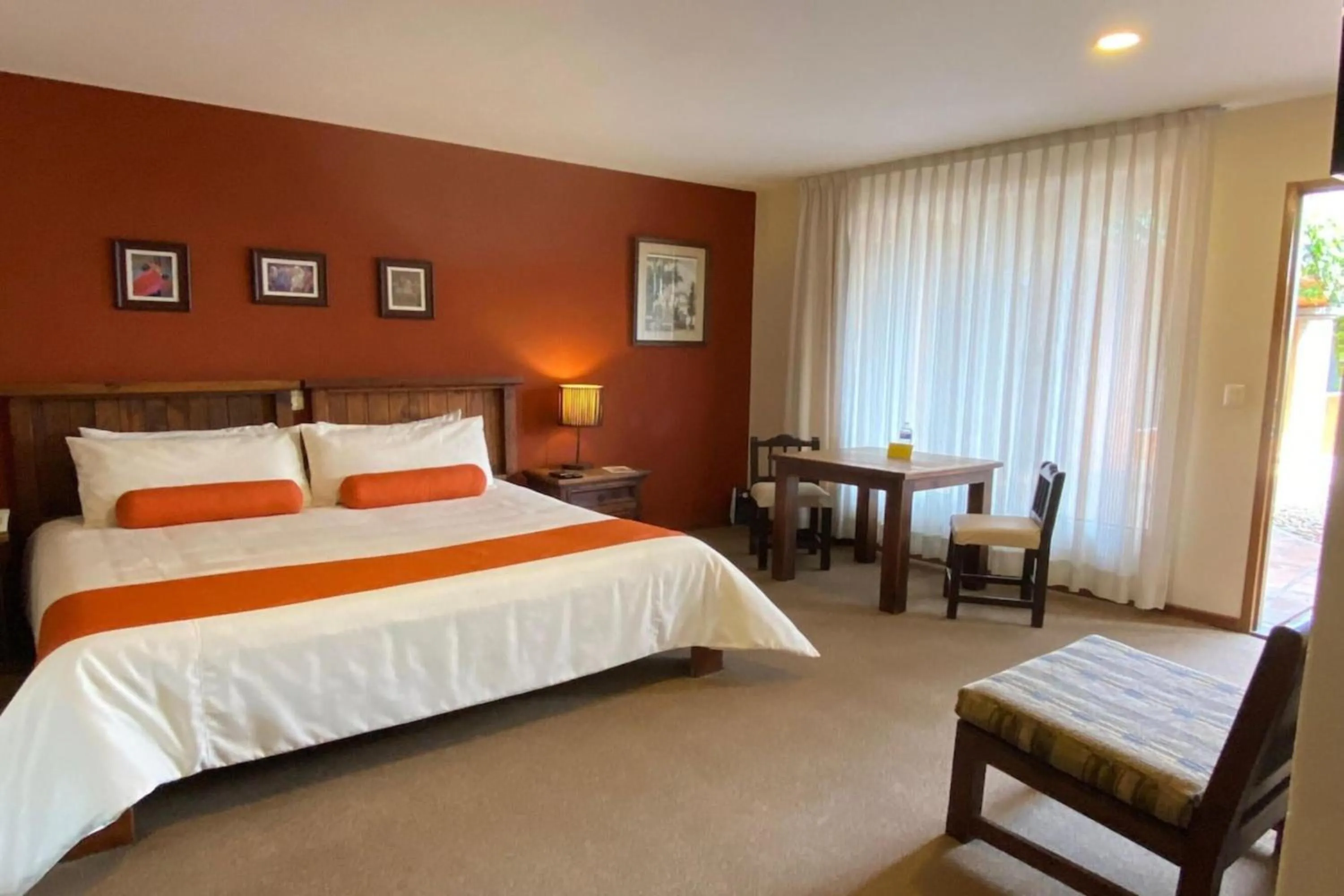 Bedroom, Bed in Collection O Hotel La Huerta Golf & Hotel, Cholula