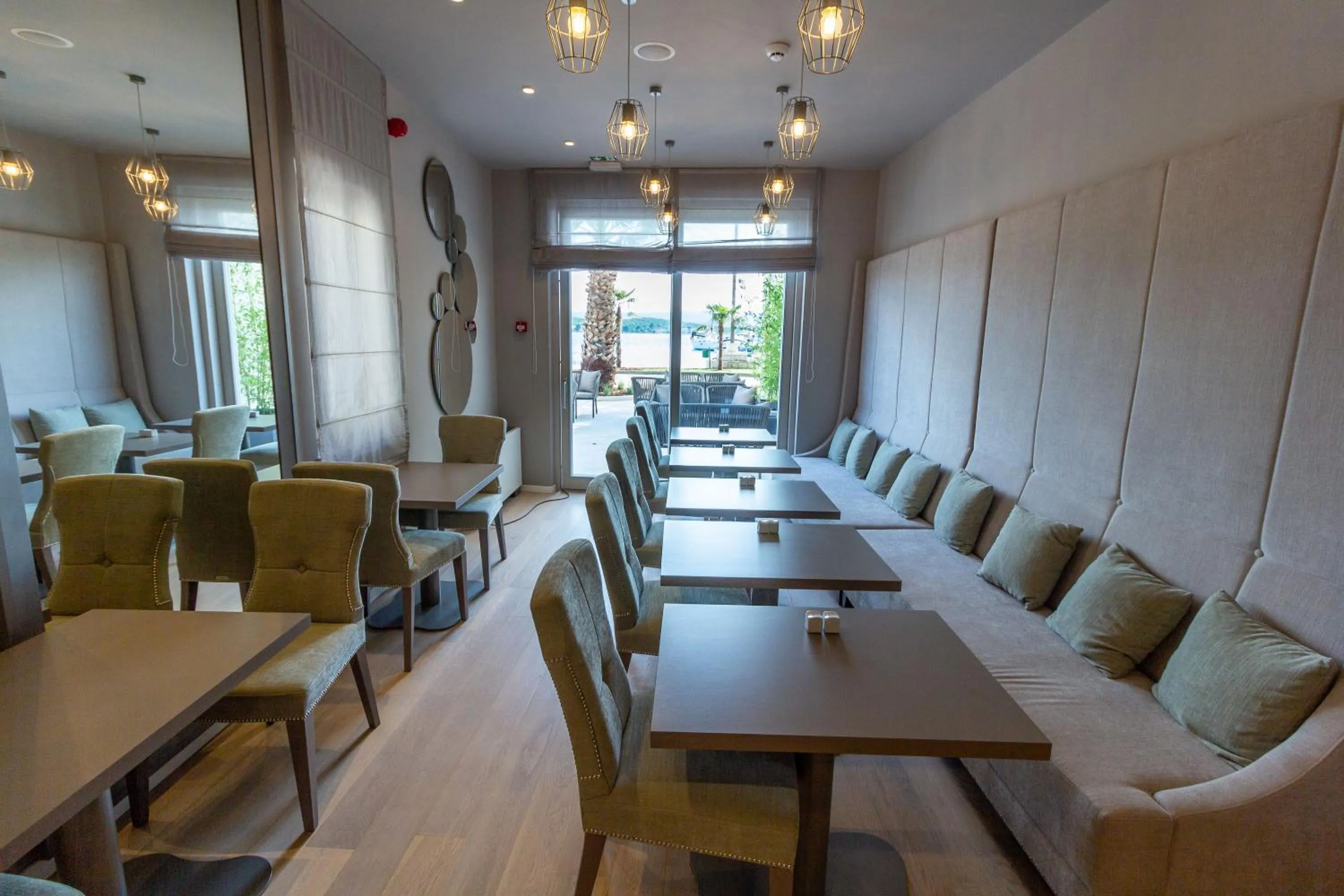 Restaurant/places to eat in Torretta Palace Hotel