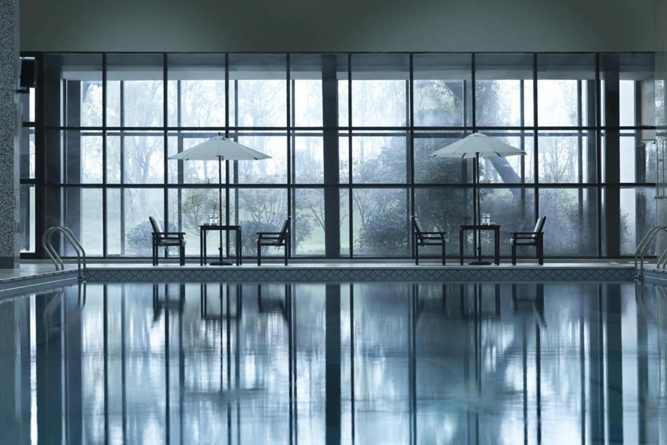 Swimming pool in Grand Metropark Universal Dinosaur Town Hotel