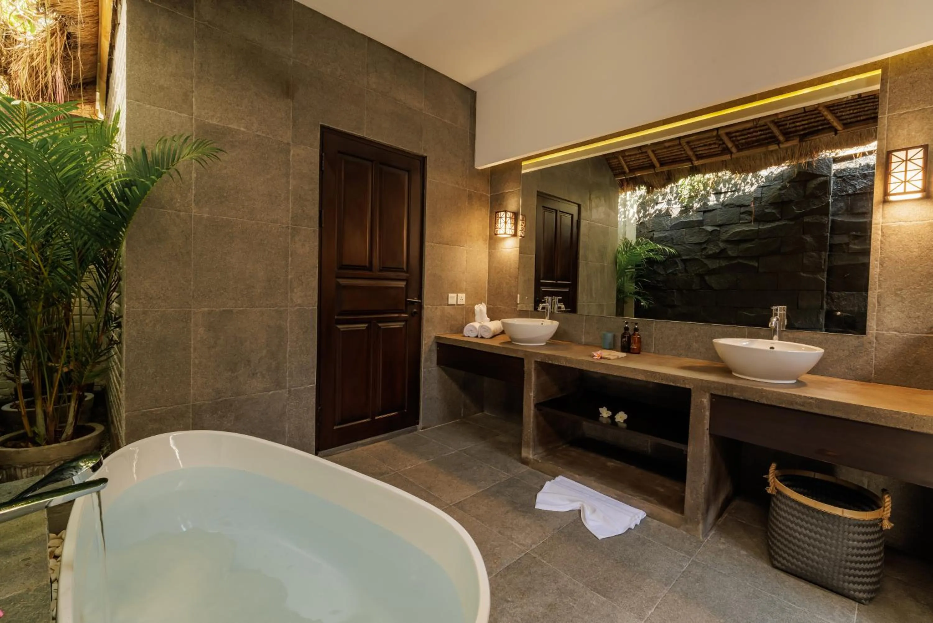 Bath in Ubud Dedari Villas