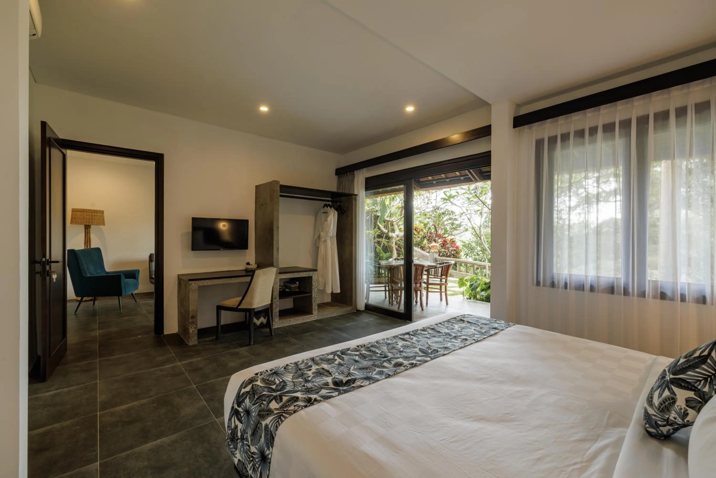 TV and multimedia, Bed in Ubud Dedari Villas