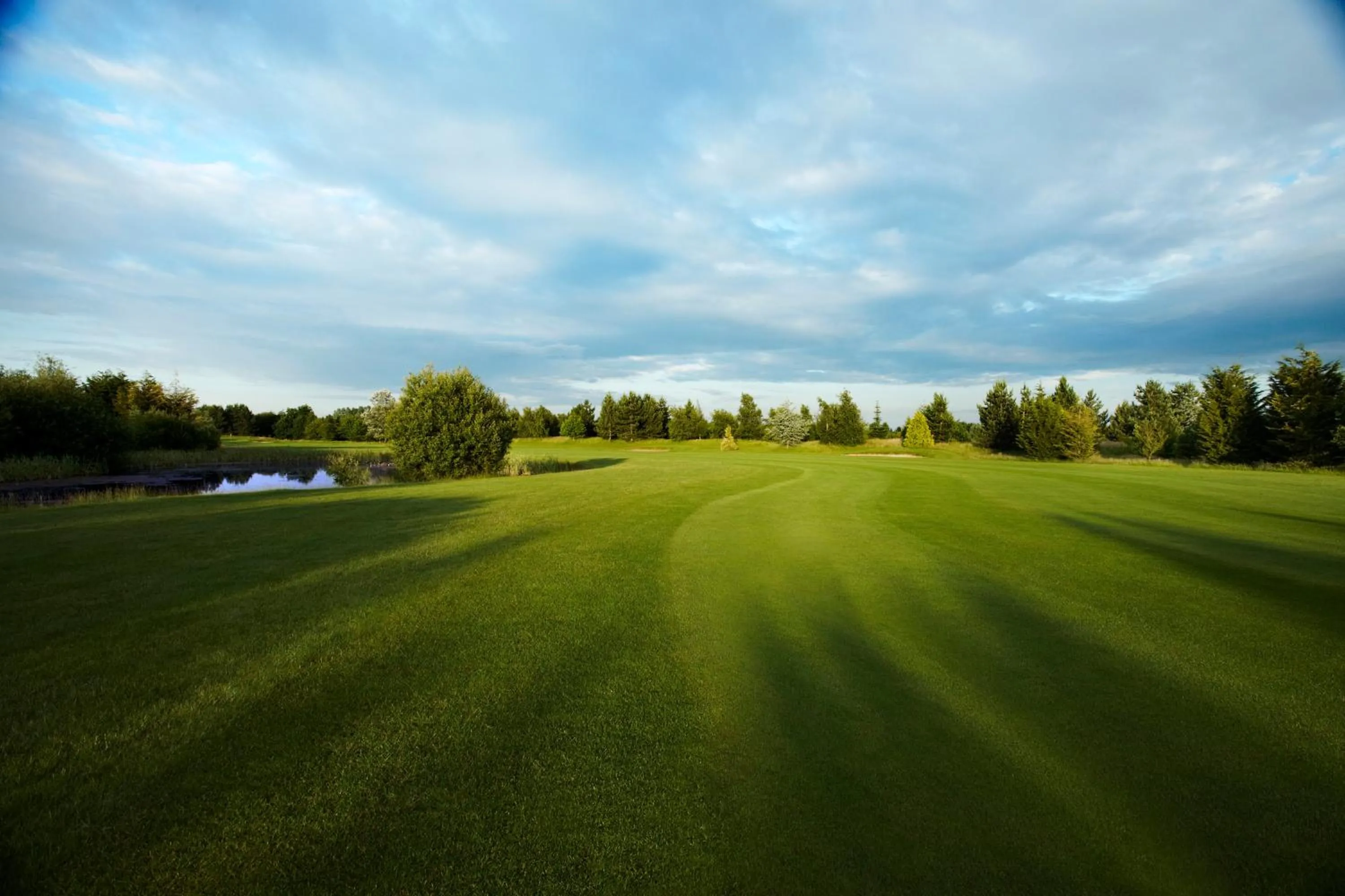 Golfcourse in The Essex Golf & Country Club Hotel