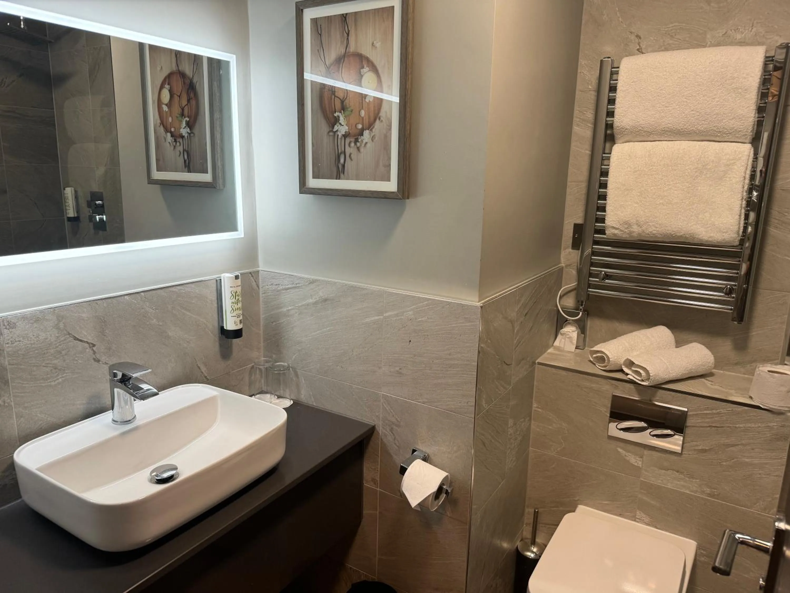 Bathroom in The Essex Golf & Country Club Hotel