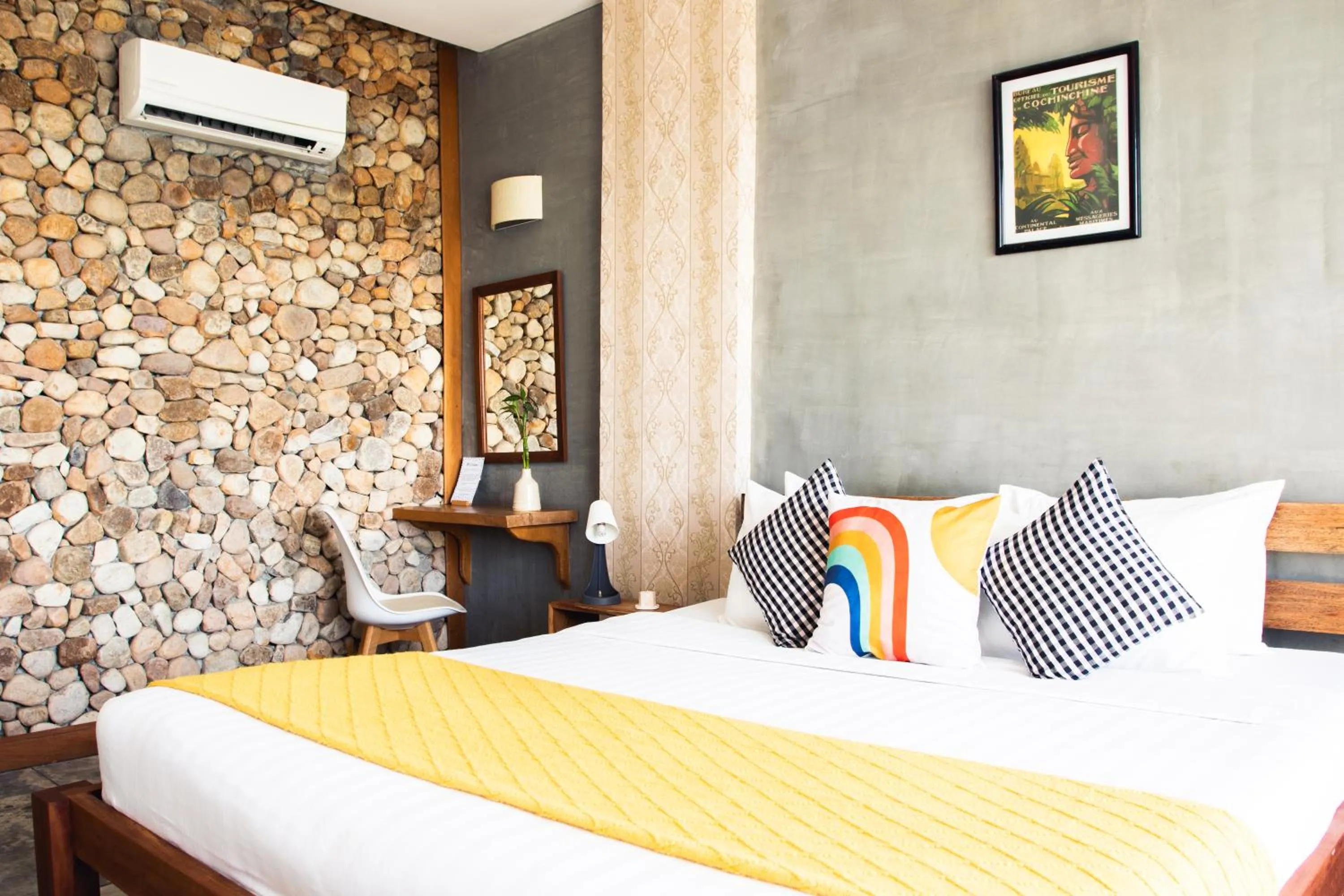 Bed in Saravoan-Kep Hotel