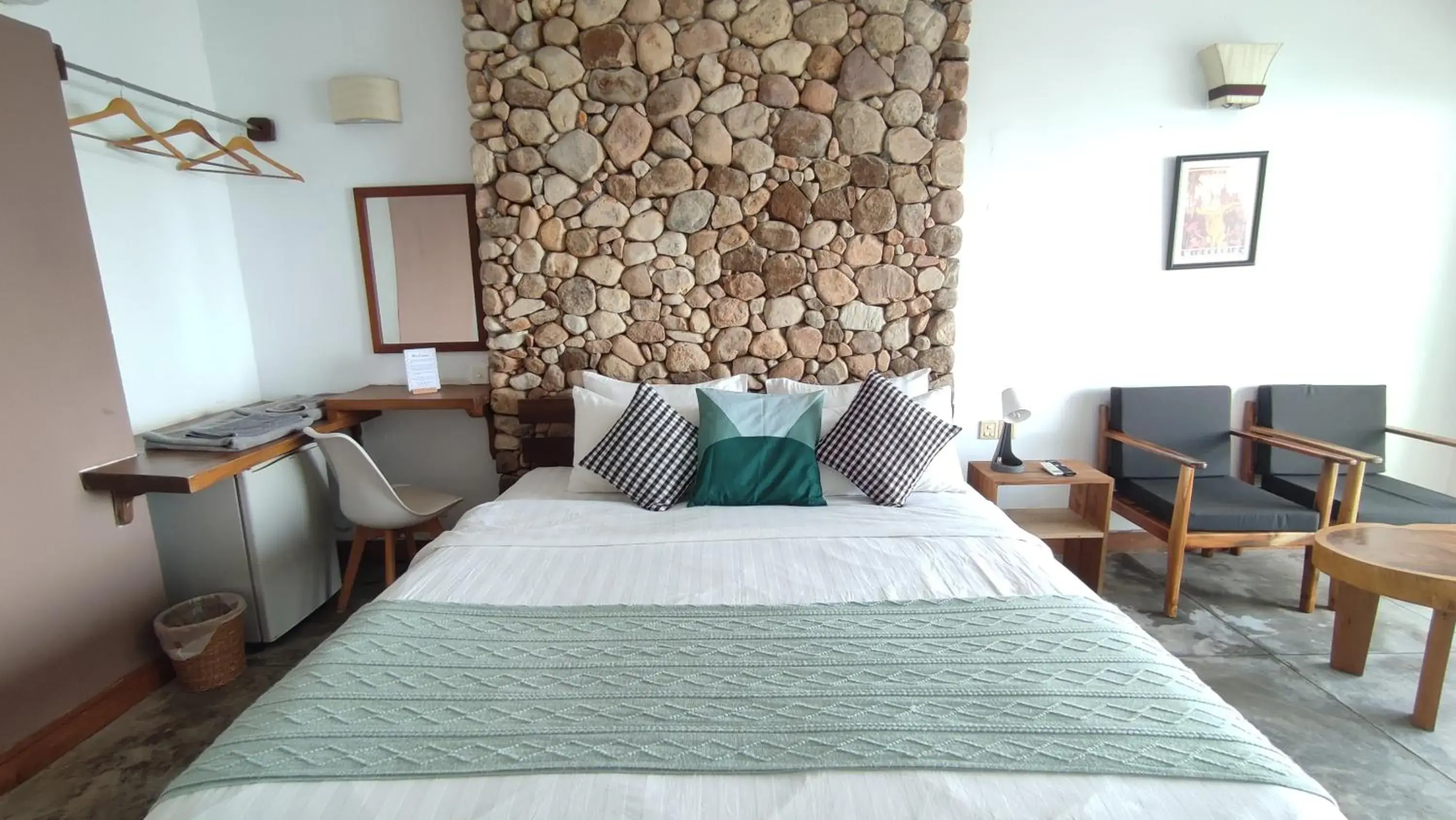 Deluxe Double Room with Bath in Saravoan-Kep Hotel Deluxe Double Room with Bath in Saravoan-Kep Hotel