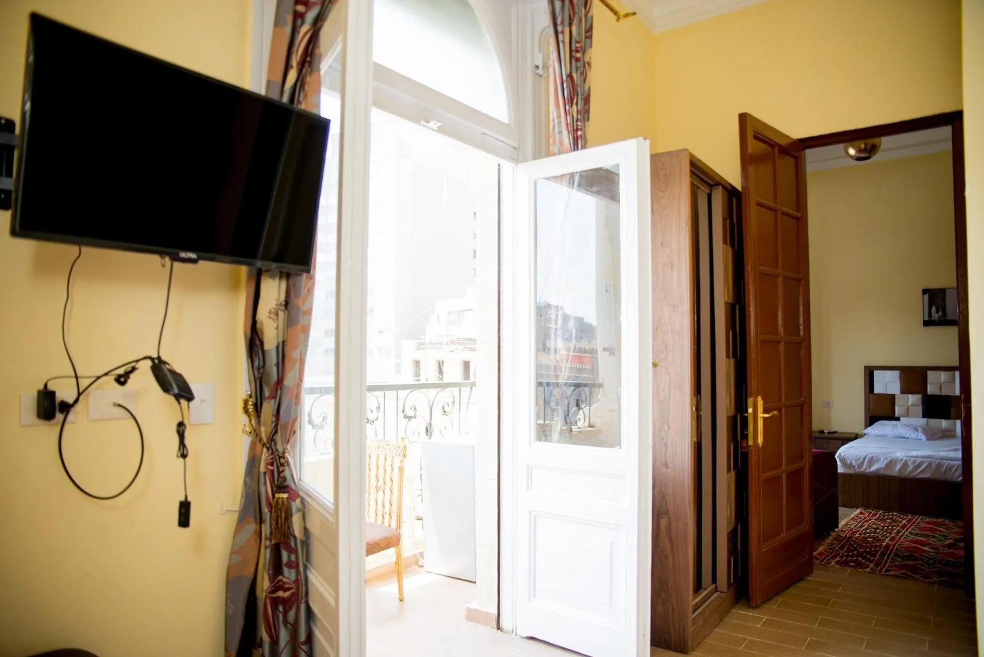 Bed in New Grand Royal Hotel Cairo