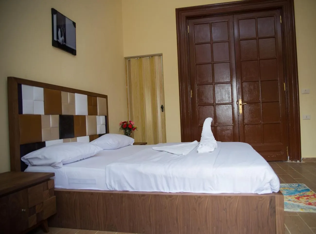 Bed in New Grand Royal Hotel Cairo