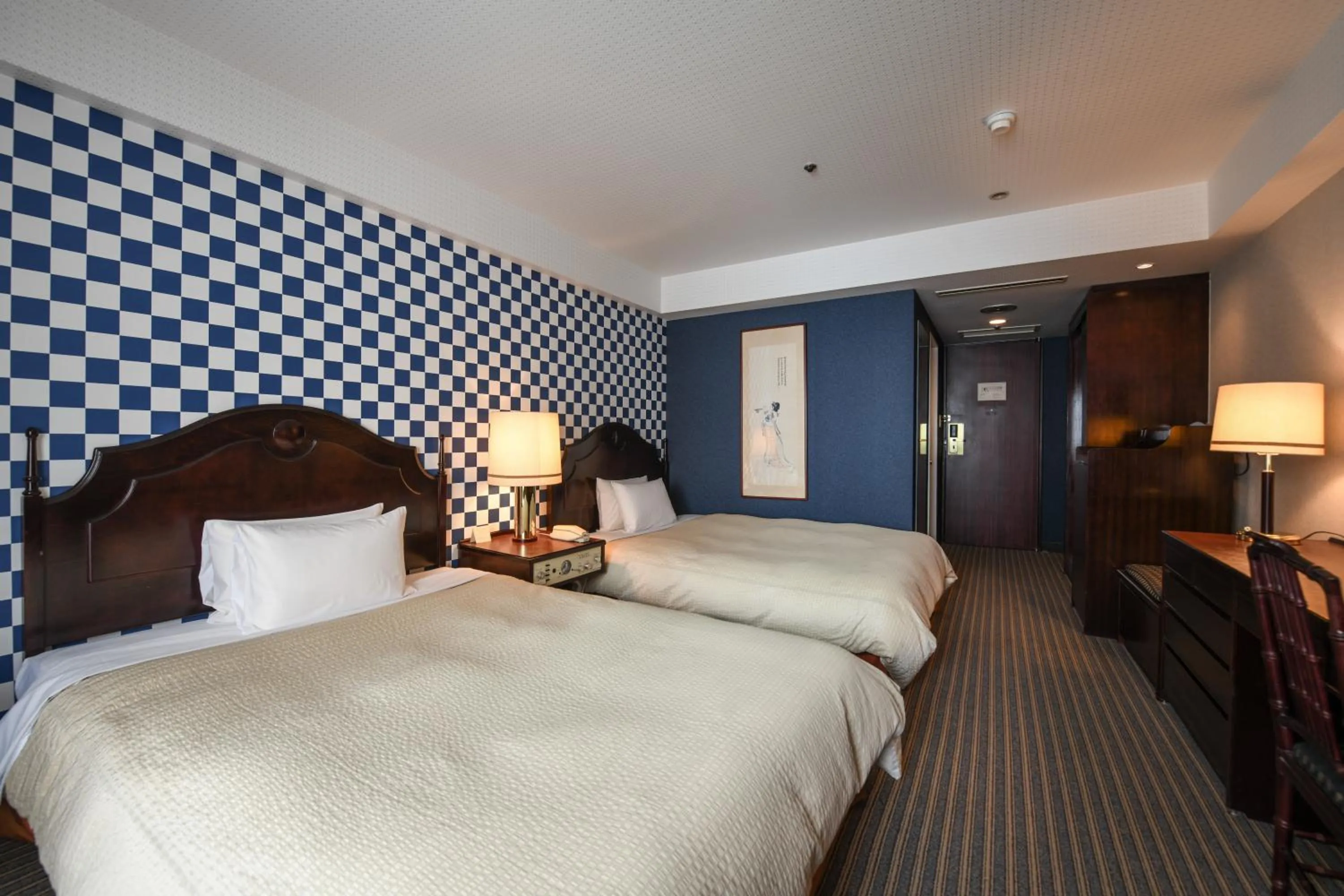 Photo of the whole room, Bed in Rose Hotel Yokohama, The Distinctive Collection By WORLDHOTELS
