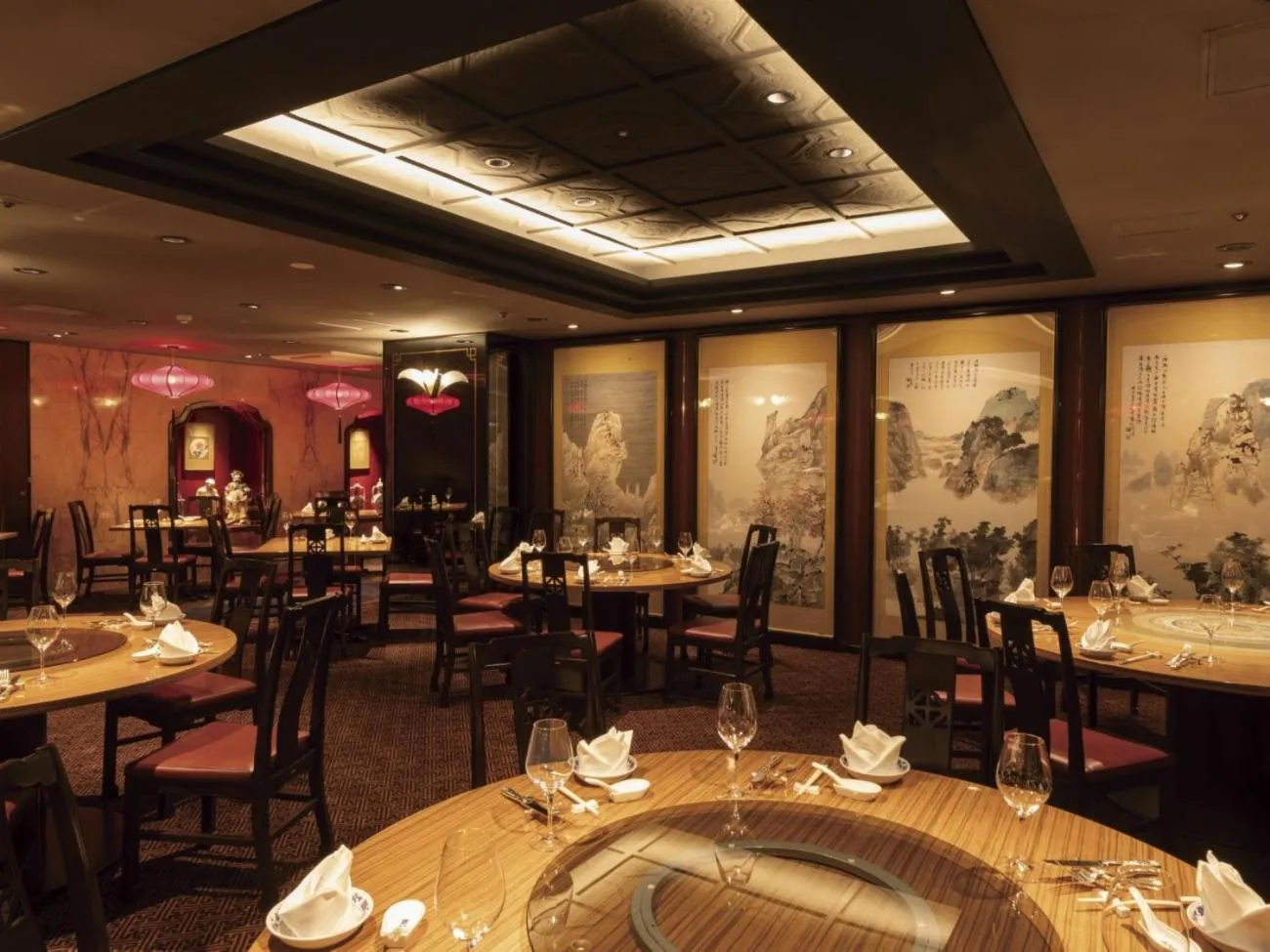 Restaurant/places to eat in Rose Hotel Yokohama, The Distinctive Collection By WORLDHOTELS