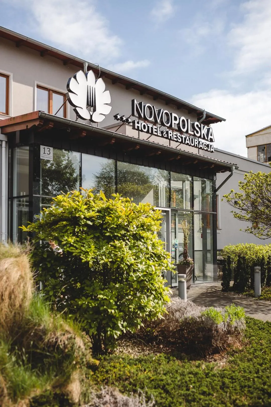 Facade/entrance in Novopolska - Hotel i Restauracja