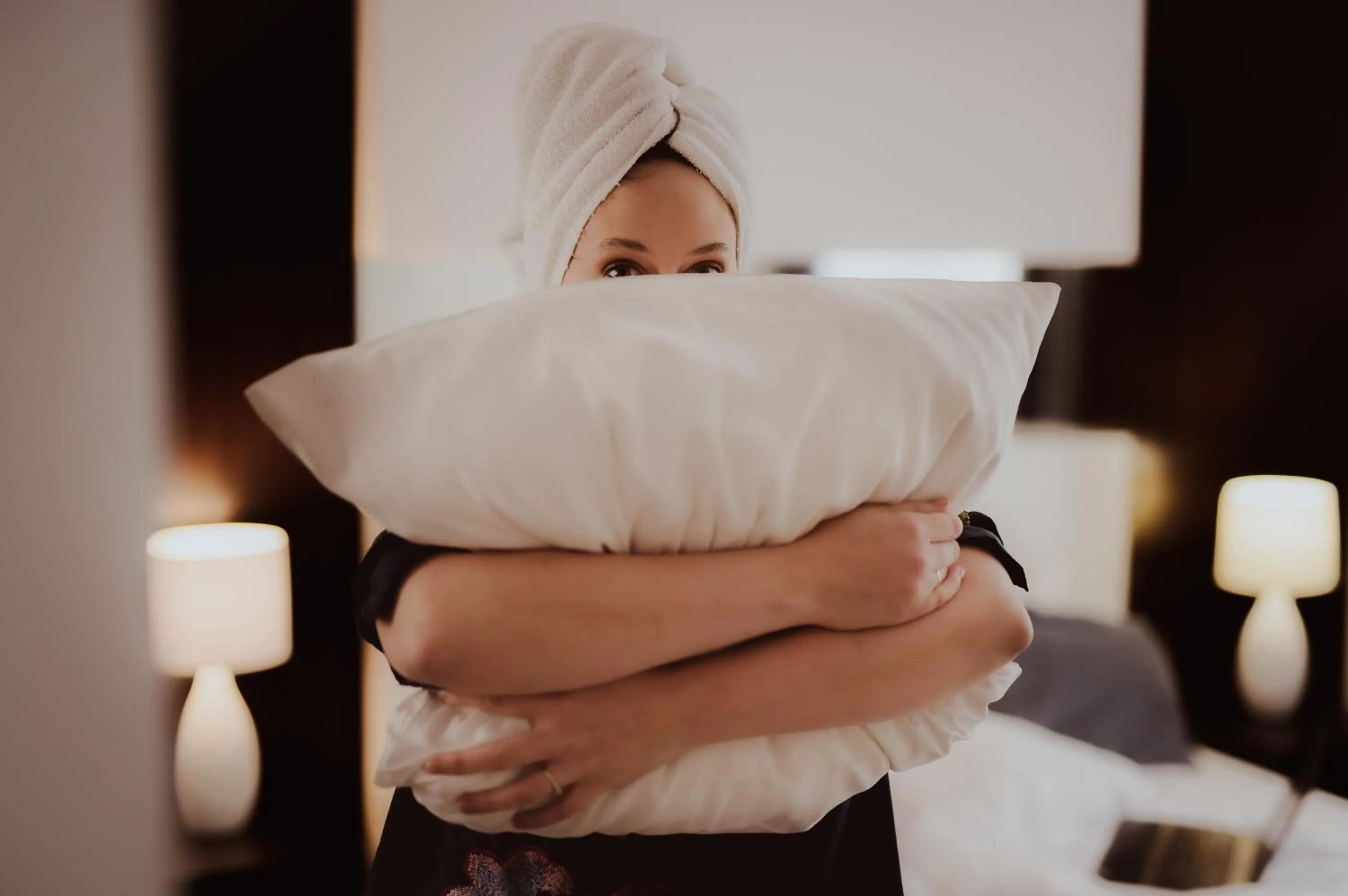 People, Bed in Novopolska - Hotel i Restauracja