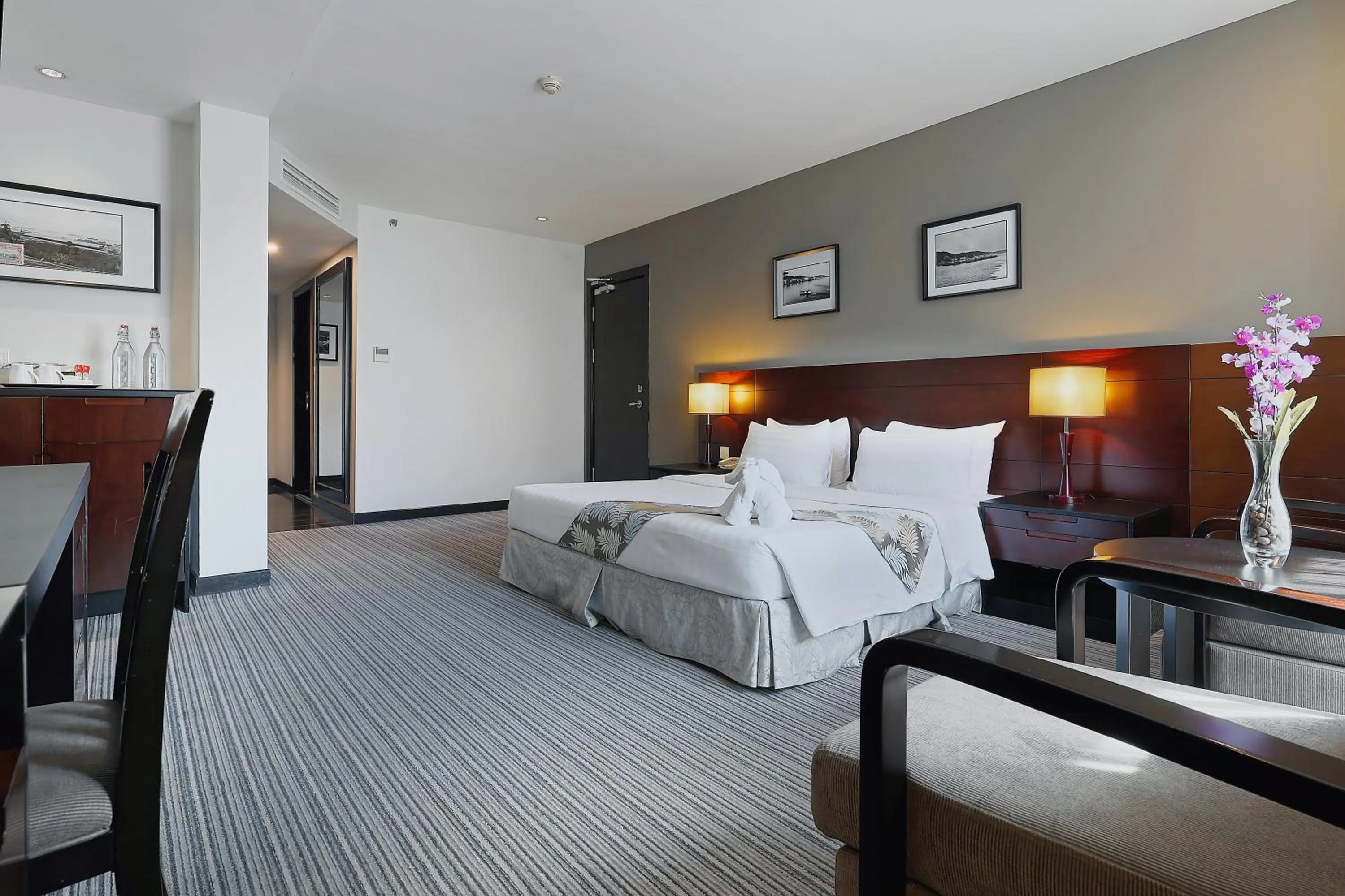 Bedroom, Bed in Hotel Sixty3