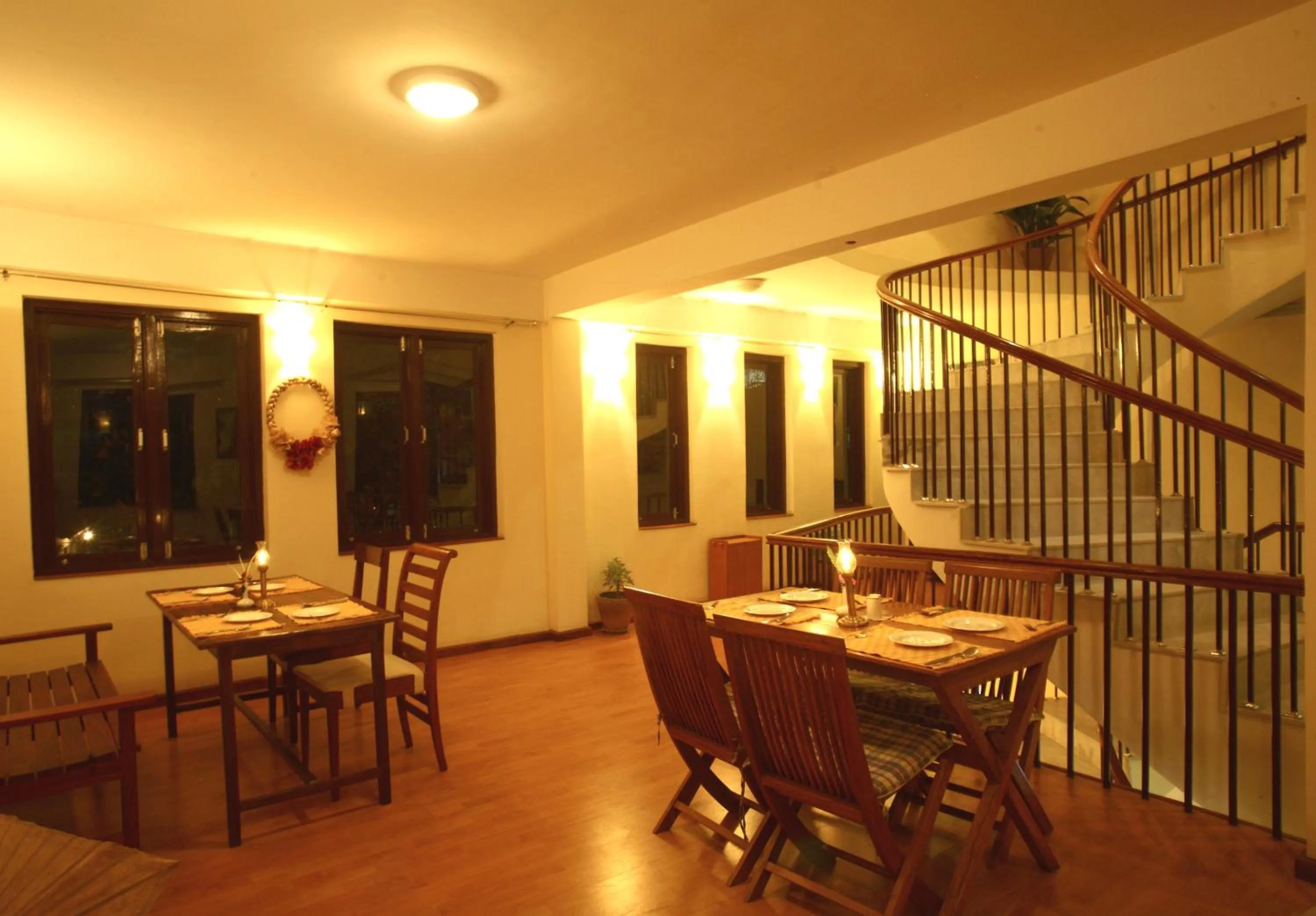 Communal lounge/ TV room in Royal Astoria Hotel