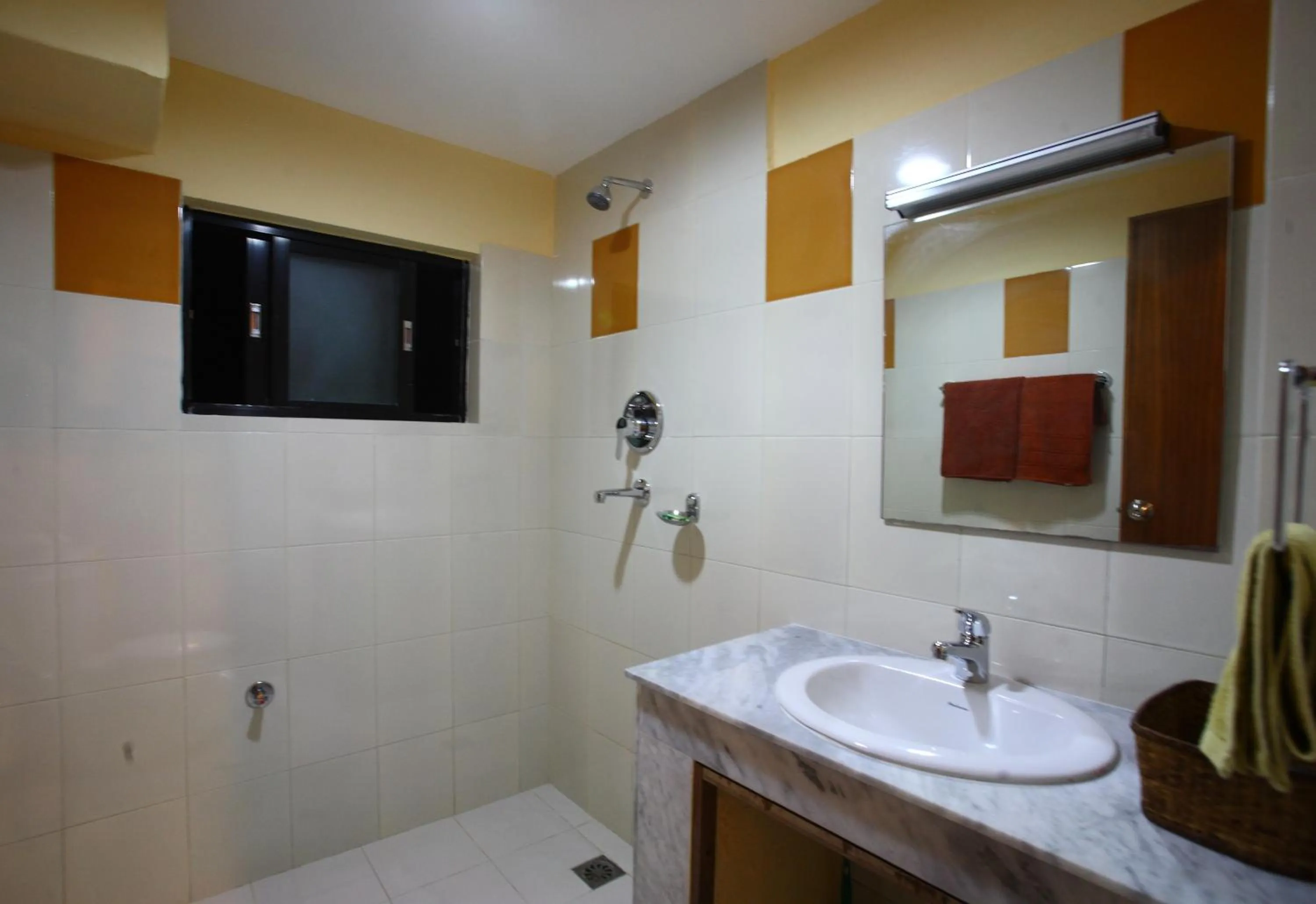 Bathroom in Royal Astoria Hotel