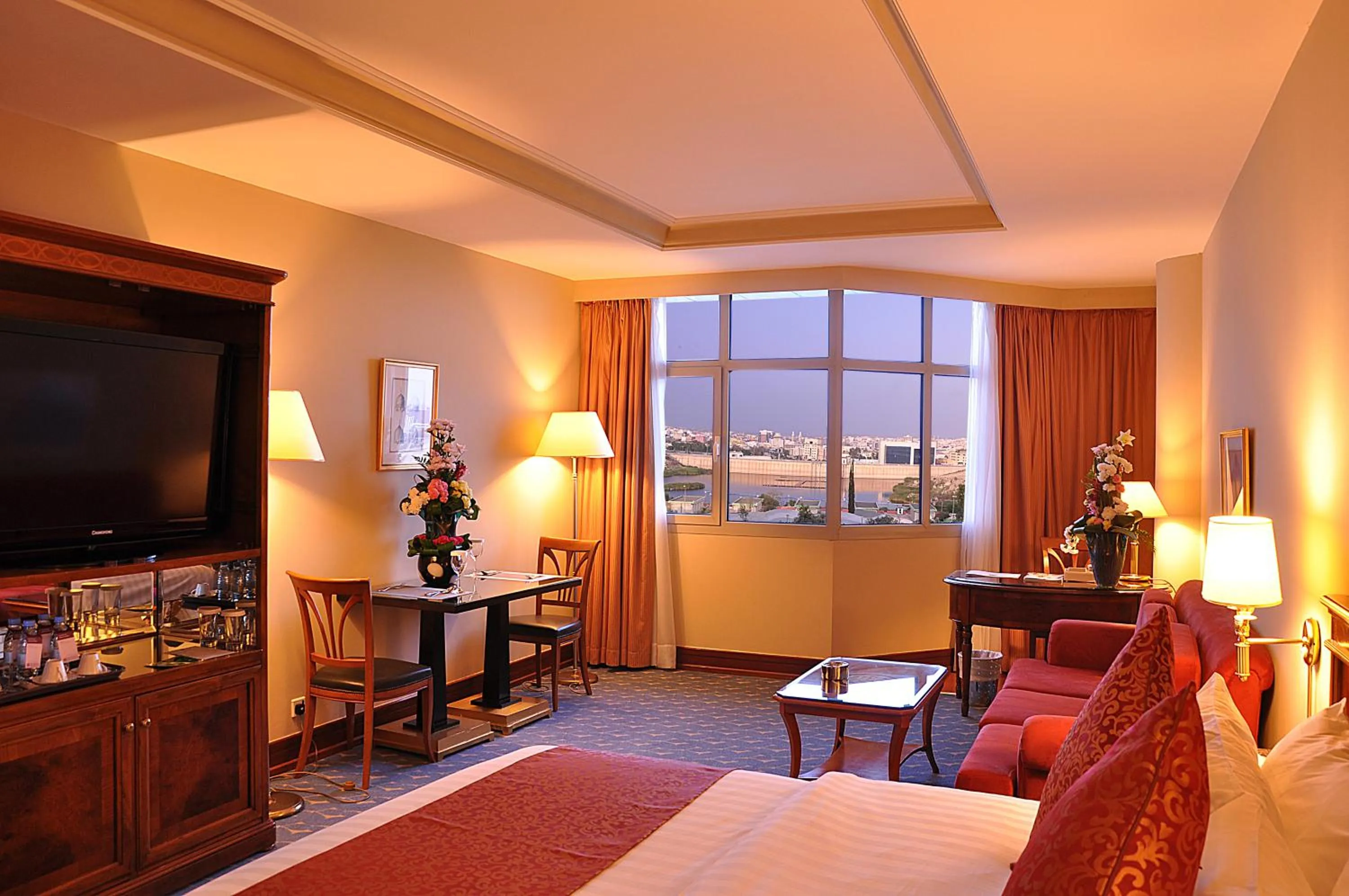 Photo of the whole room, Bed in Abha Palace Hotel