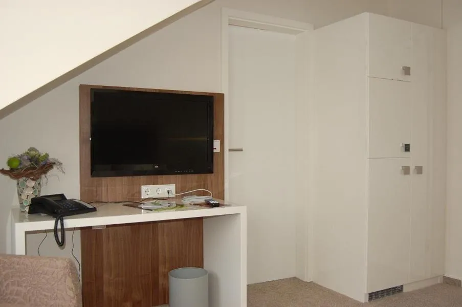 TV and multimedia in Restaurant Niedmühle Land & Genuss Hotel