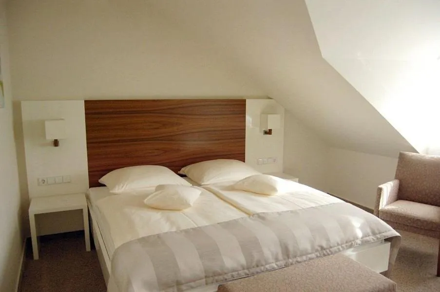 Bed in Restaurant Niedmühle Land & Genuss Hotel