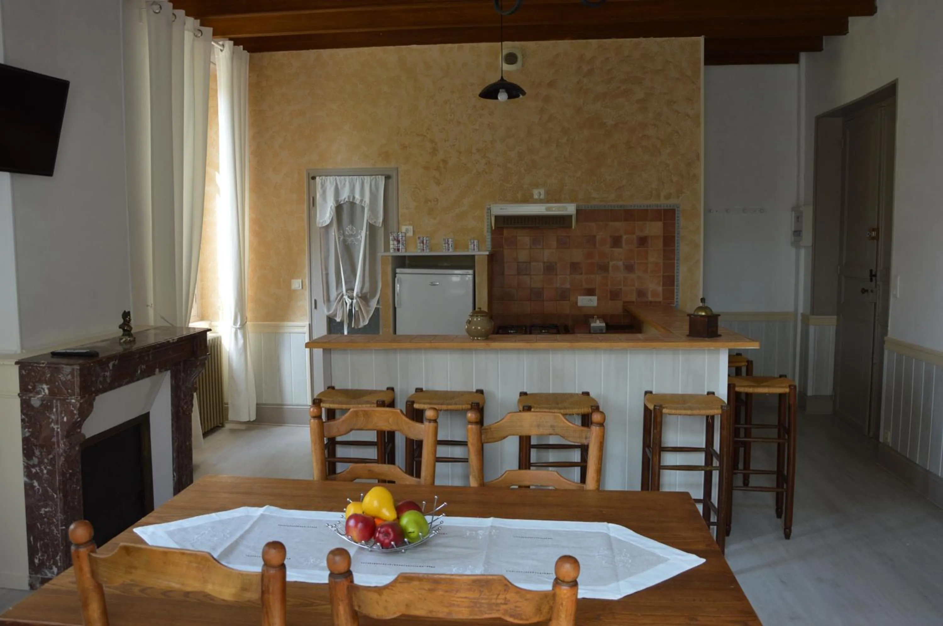 Dining area in Logis Des Bessons