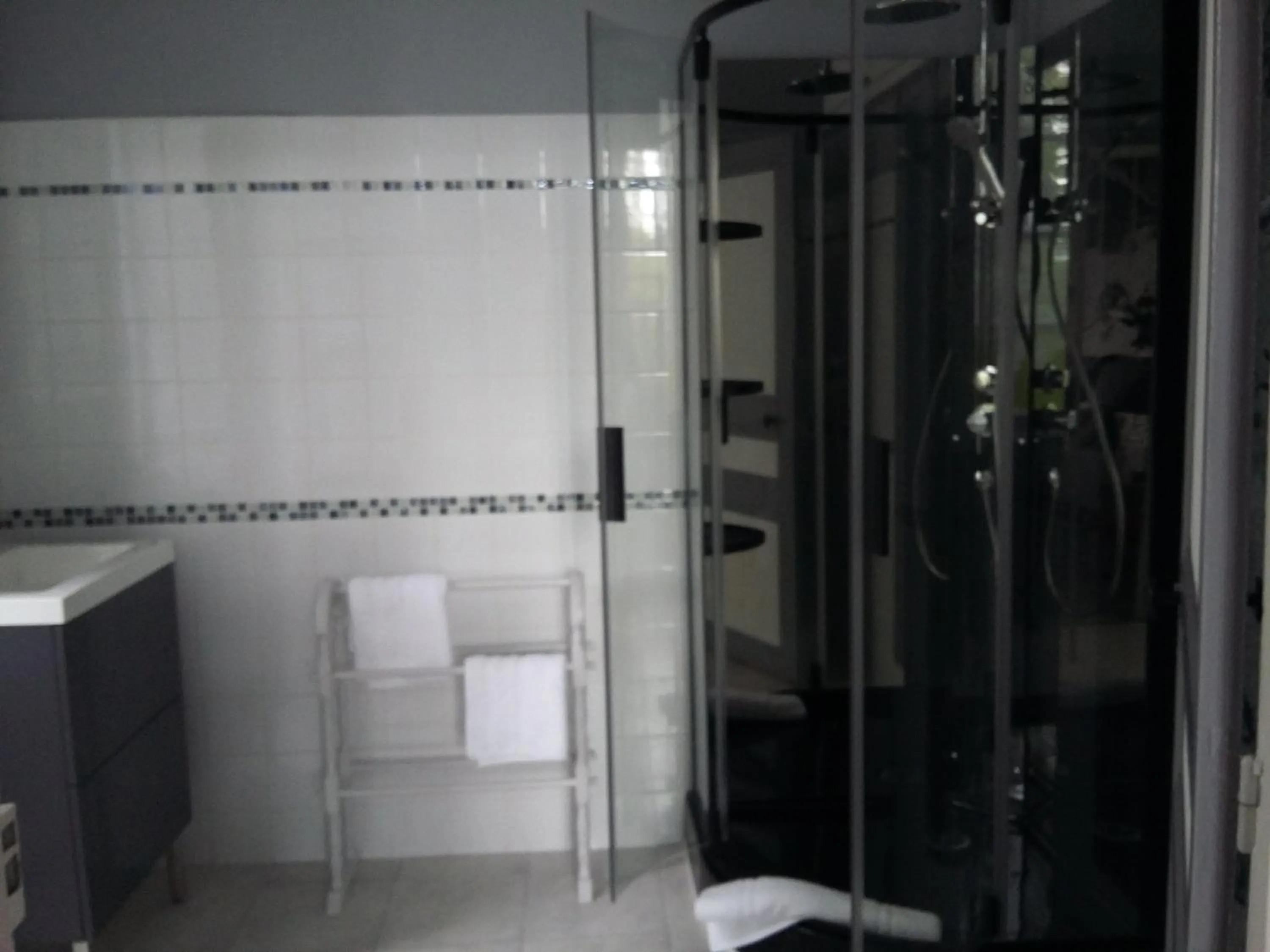 Shower in Logis Des Bessons