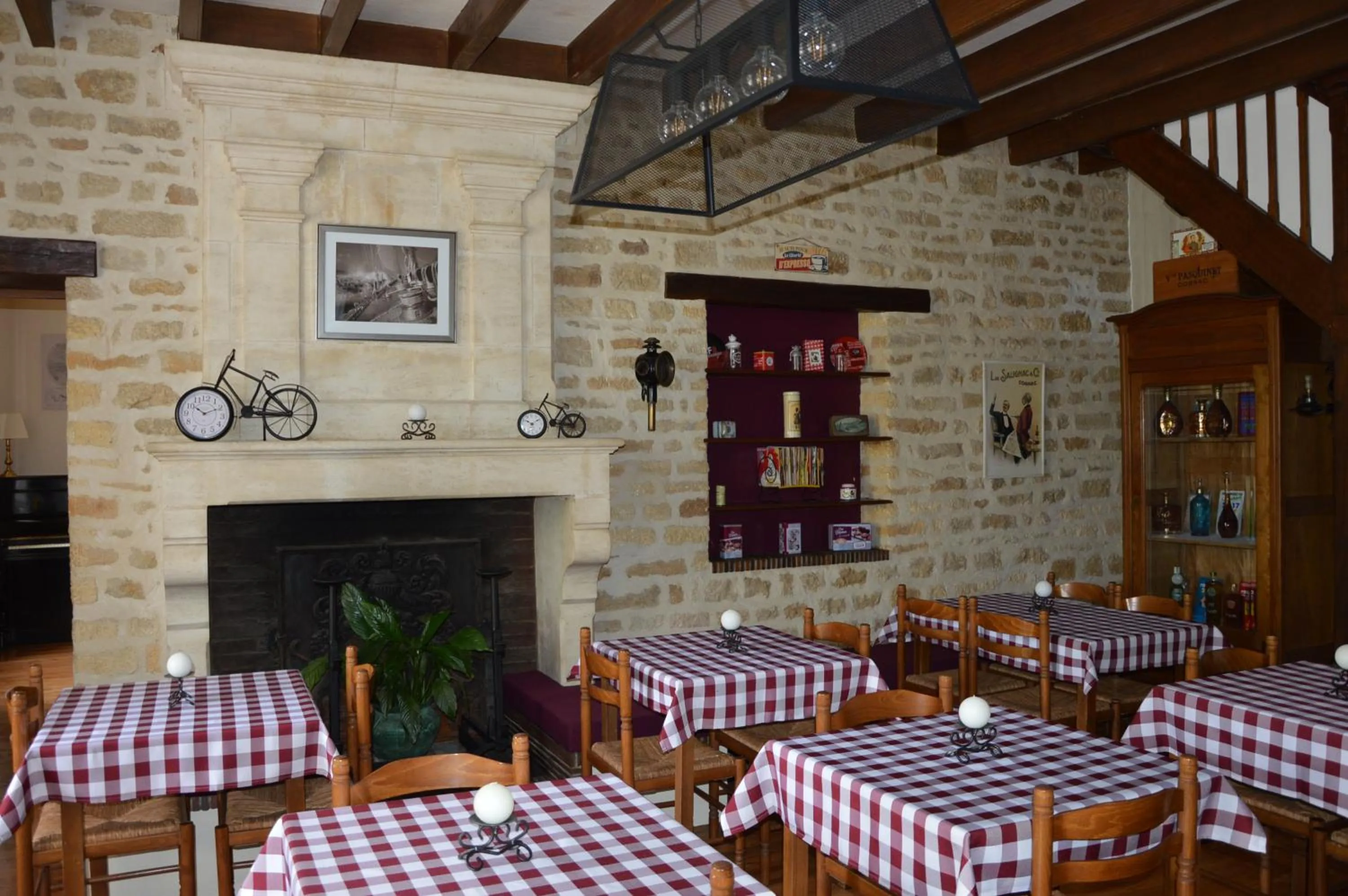 Breakfast in Logis Des Bessons