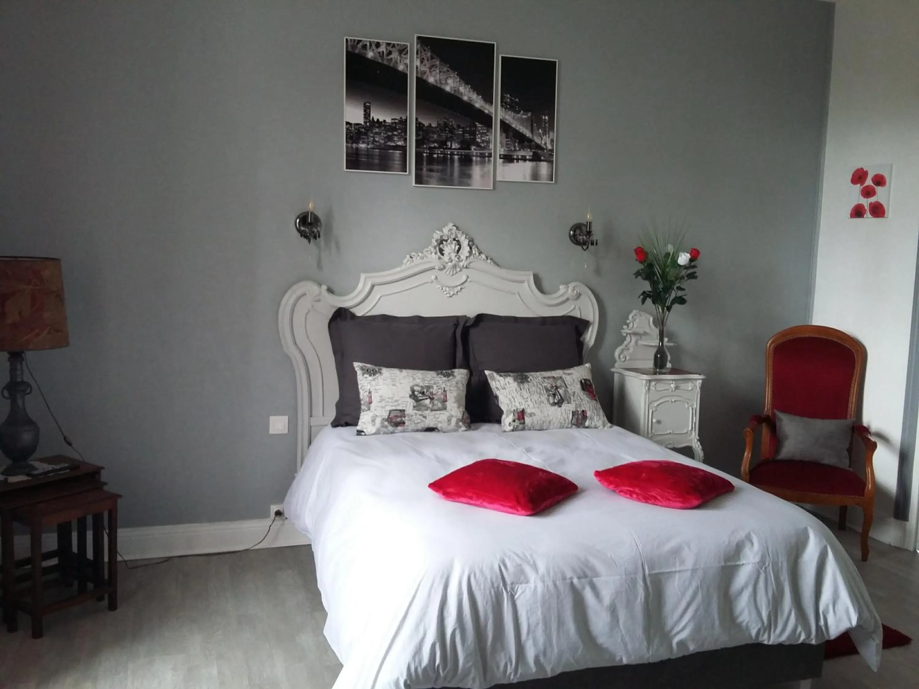 Shower in Logis Des Bessons