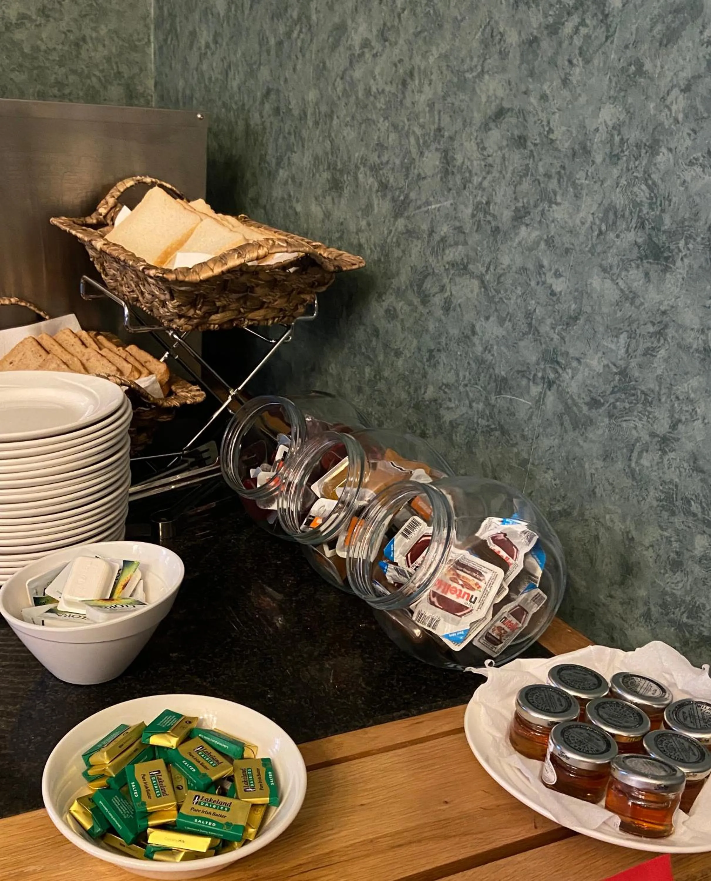 Breakfast in Lovat Arms Hotel