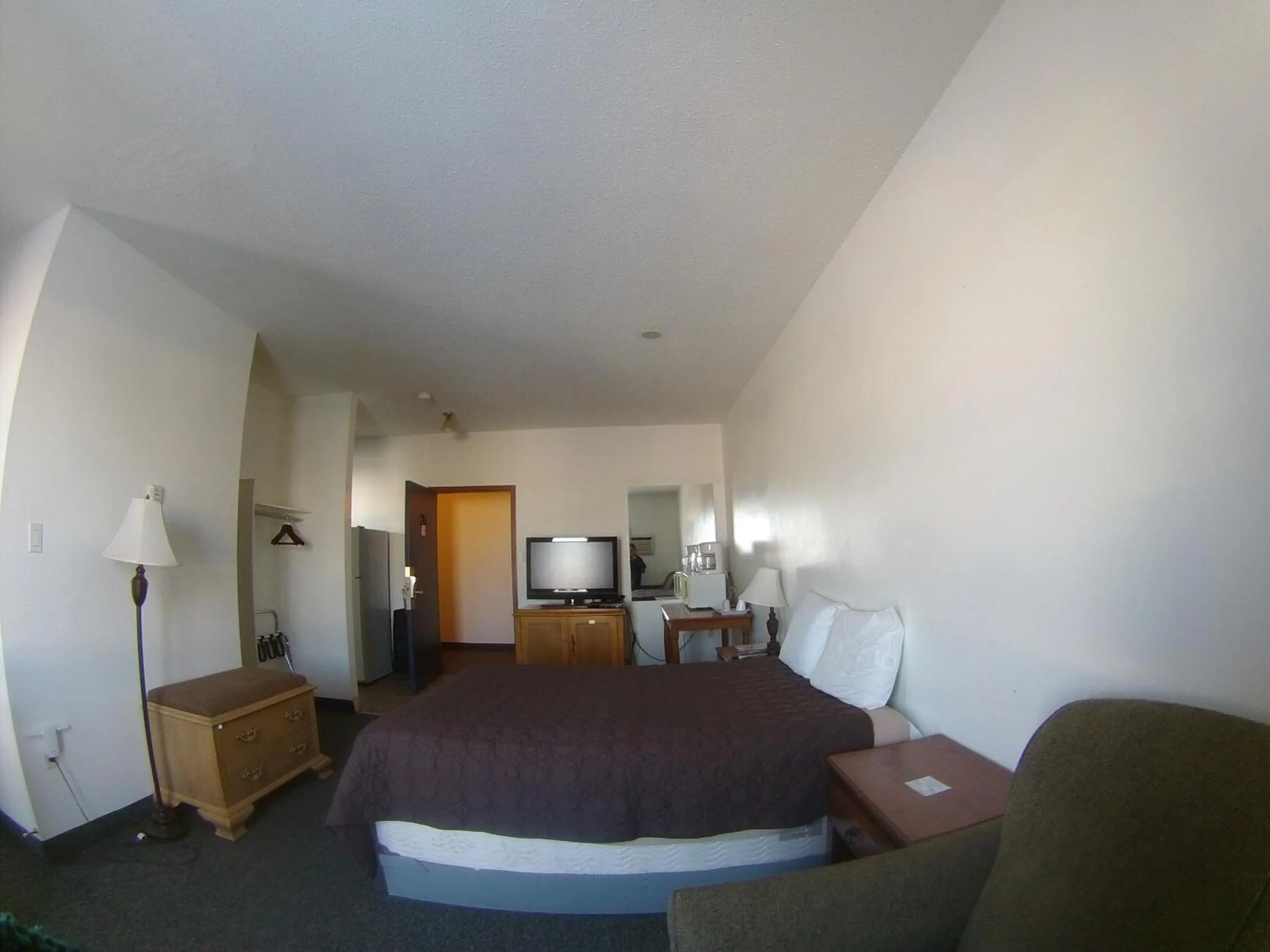 Bed in Rycroft Hotel