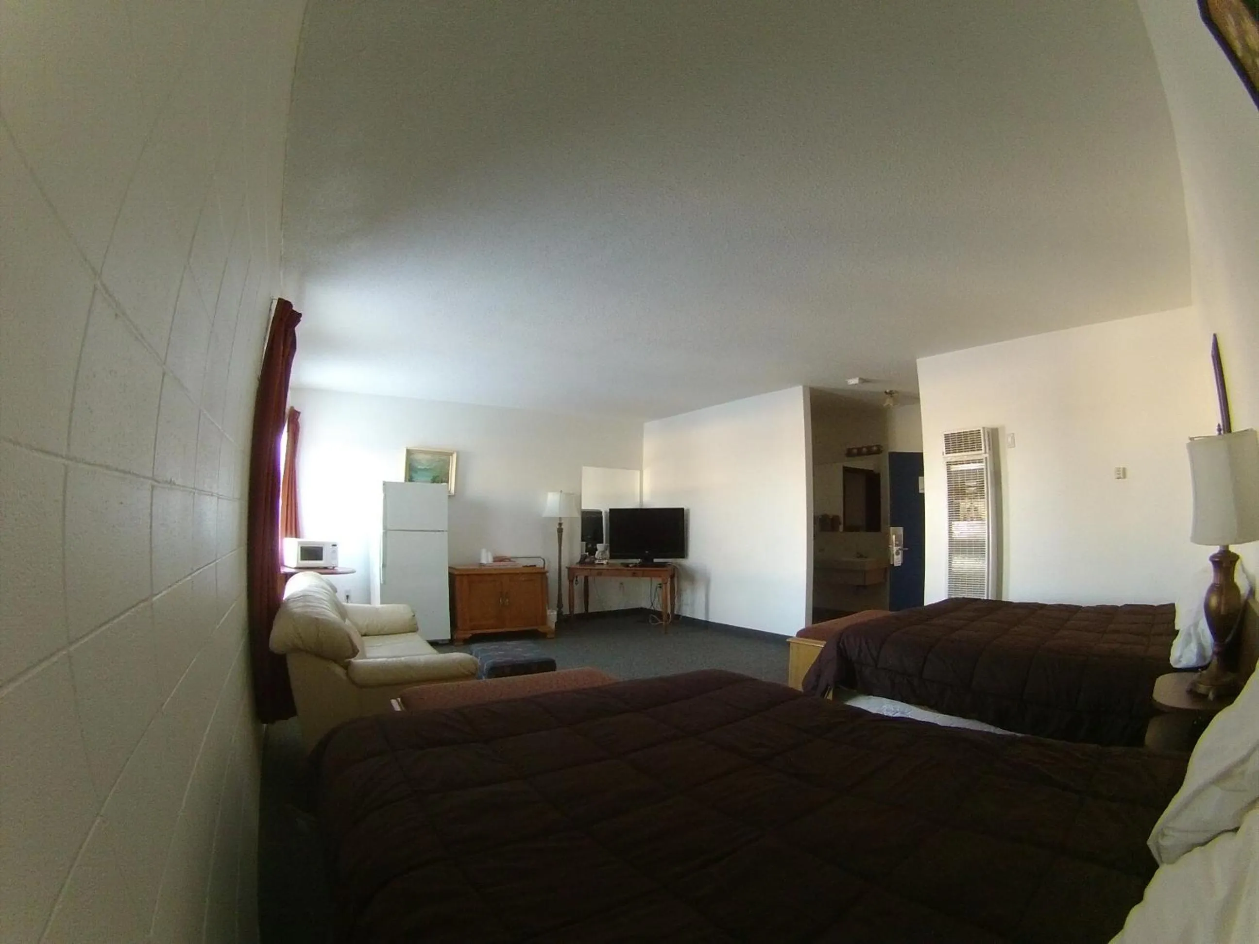 Bed in Rycroft Hotel