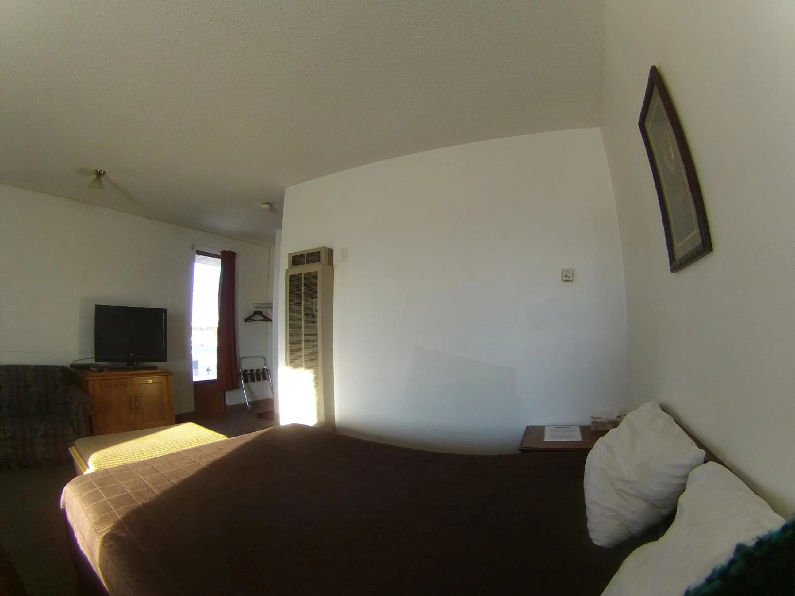 Bed in Rycroft Hotel