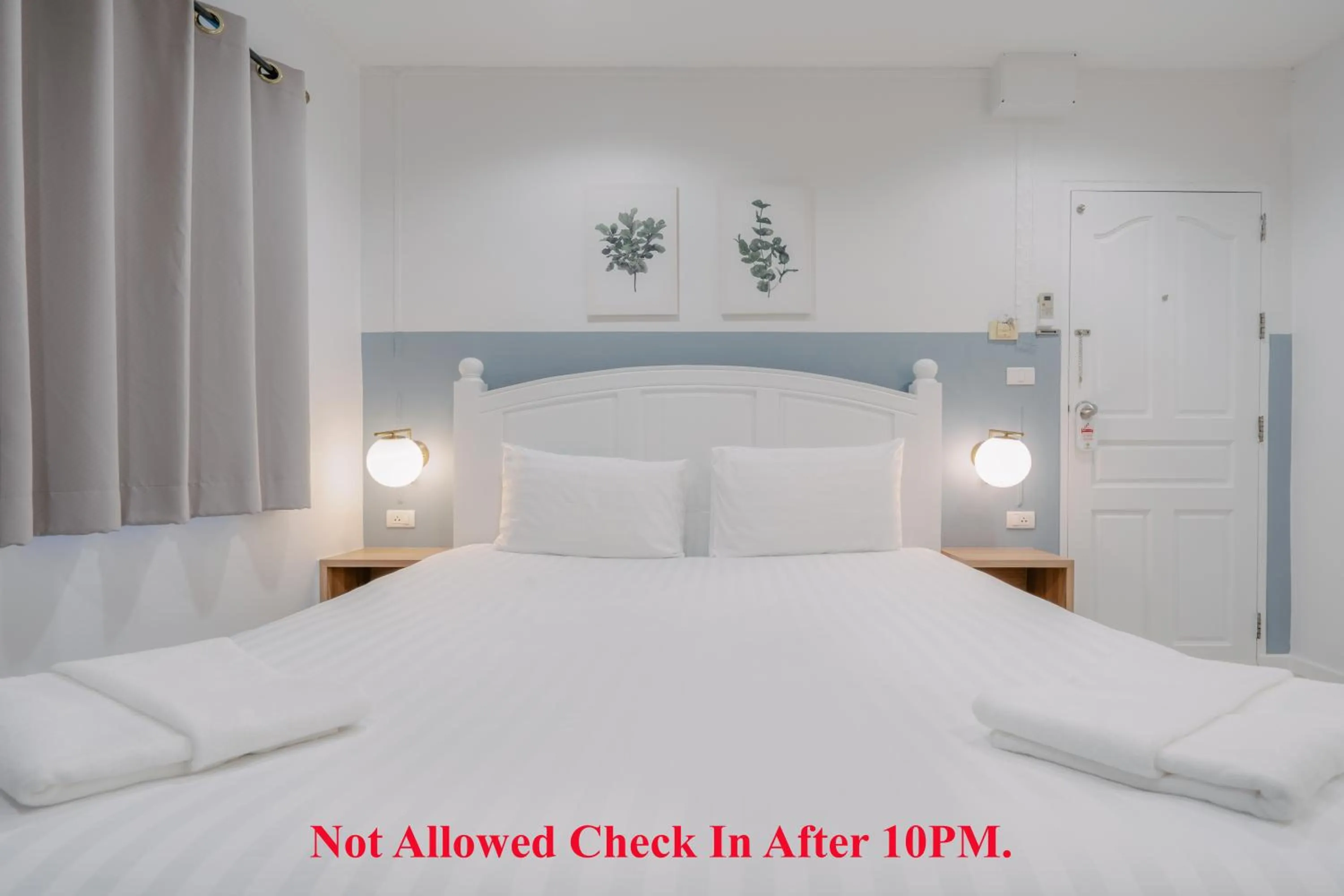 Bed in Baan Sutra Guesthouse