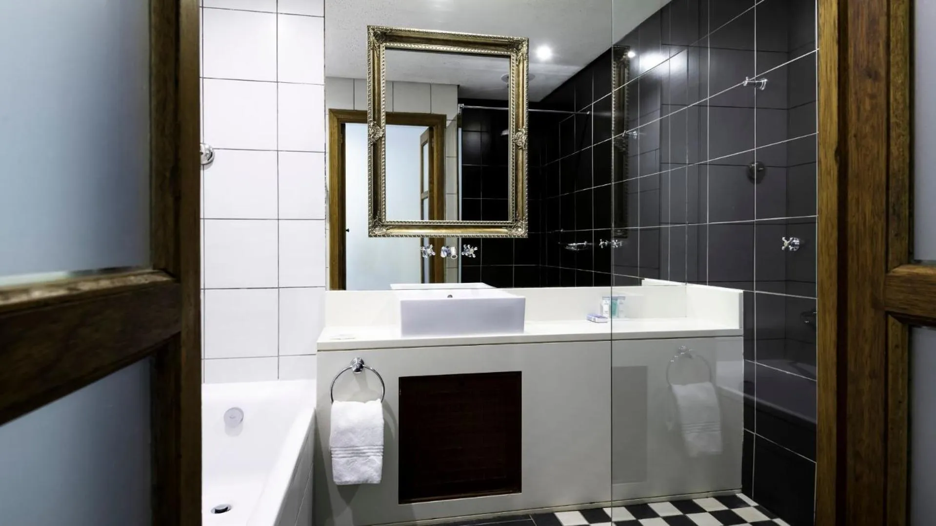 Bathroom in ANEW Hotel Hilton Pietermaritzburg