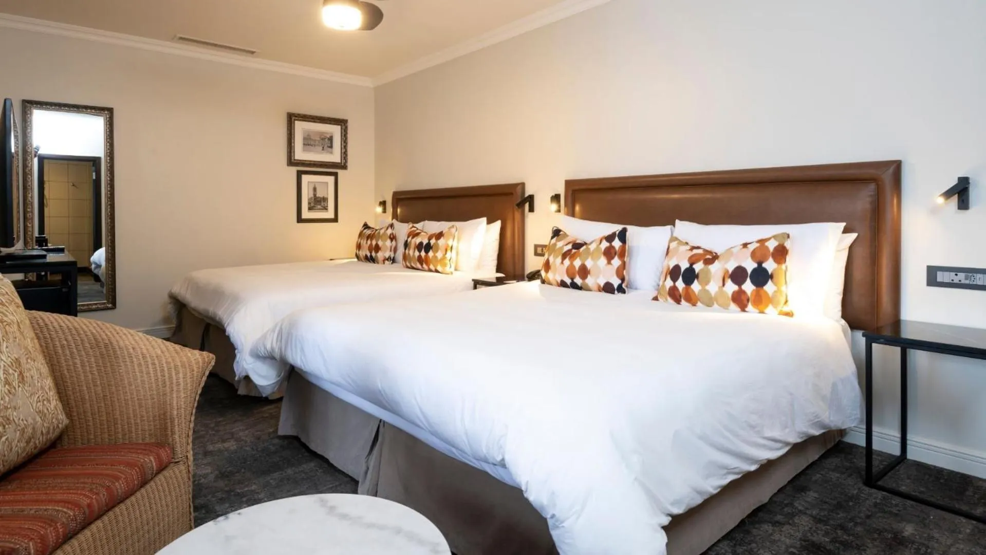 Bed in ANEW Hotel Hilton Pietermaritzburg