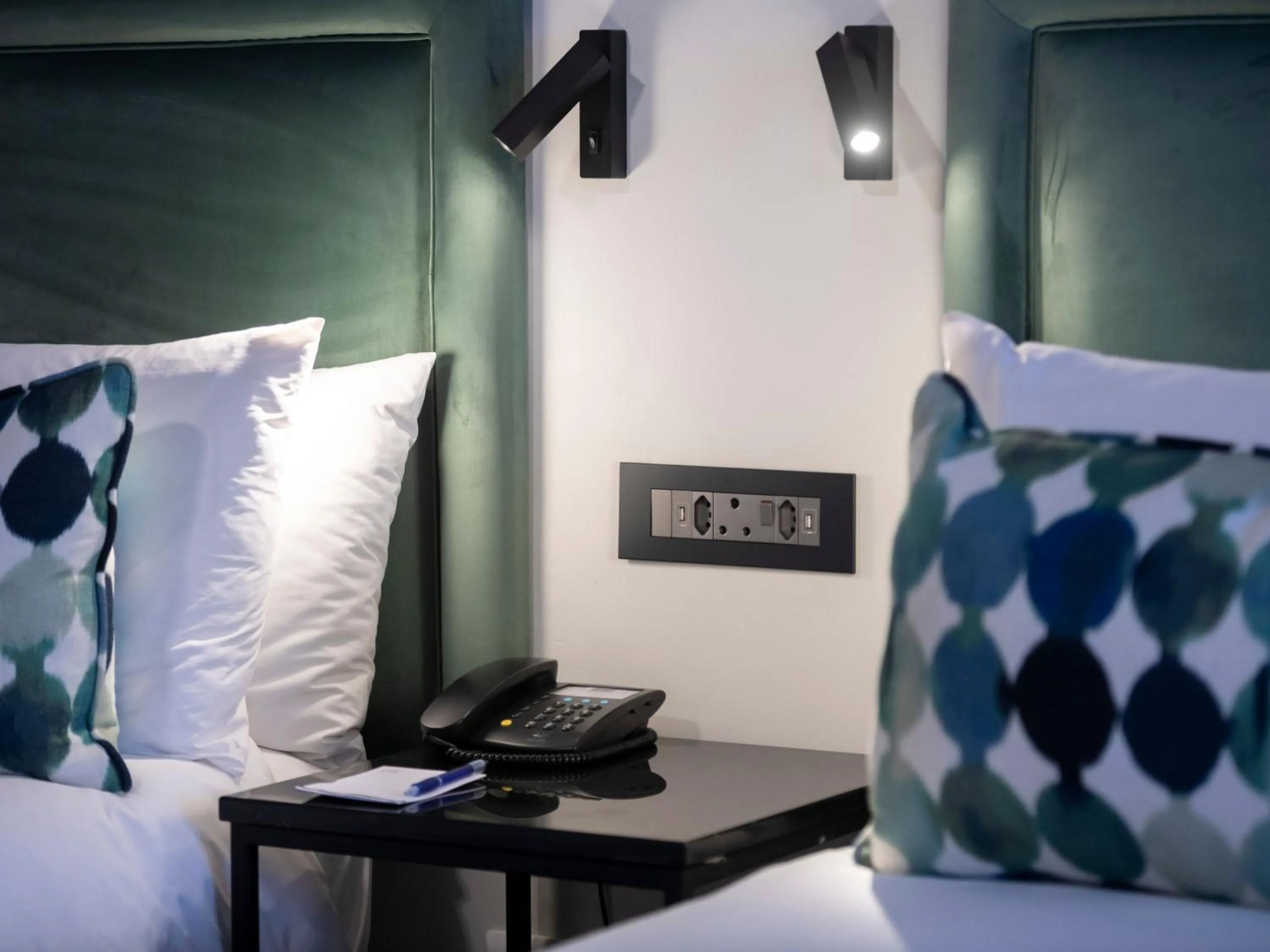 Bed in ANEW Hotel Hilton Pietermaritzburg