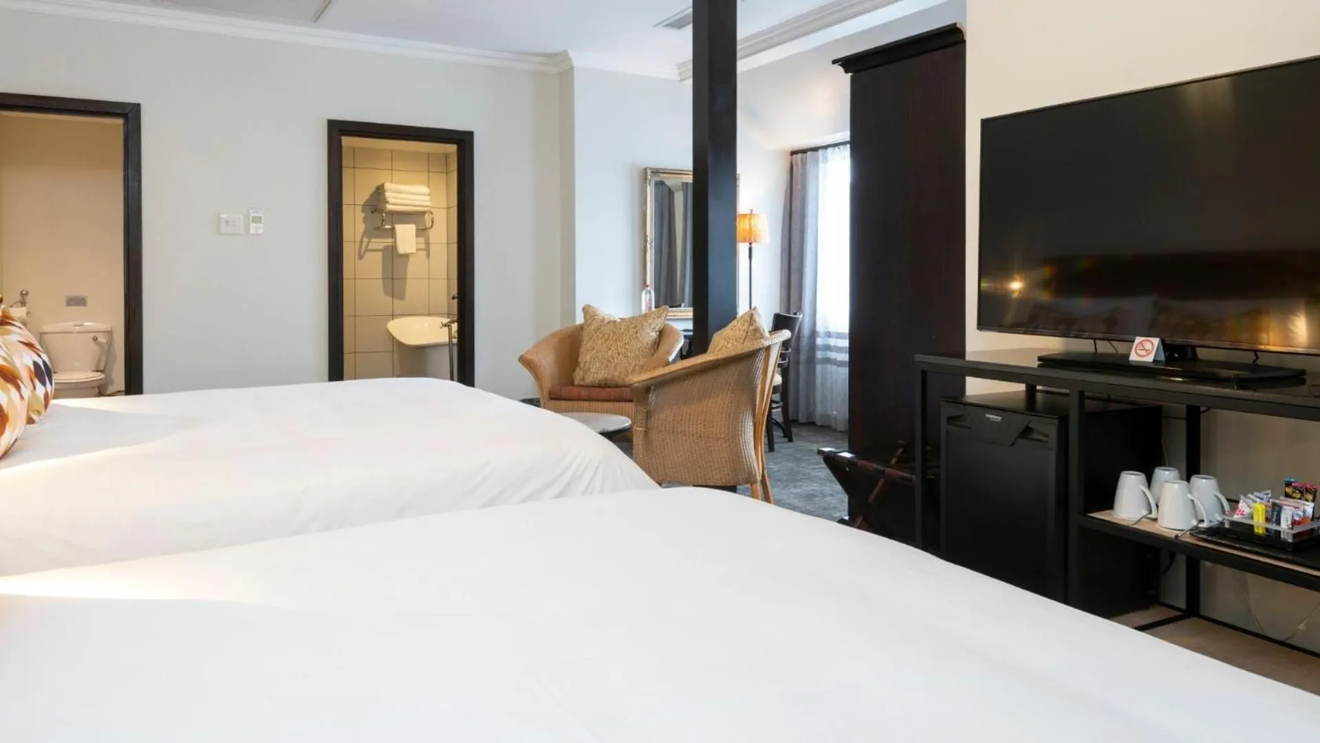 Bed in ANEW Hotel Hilton Pietermaritzburg