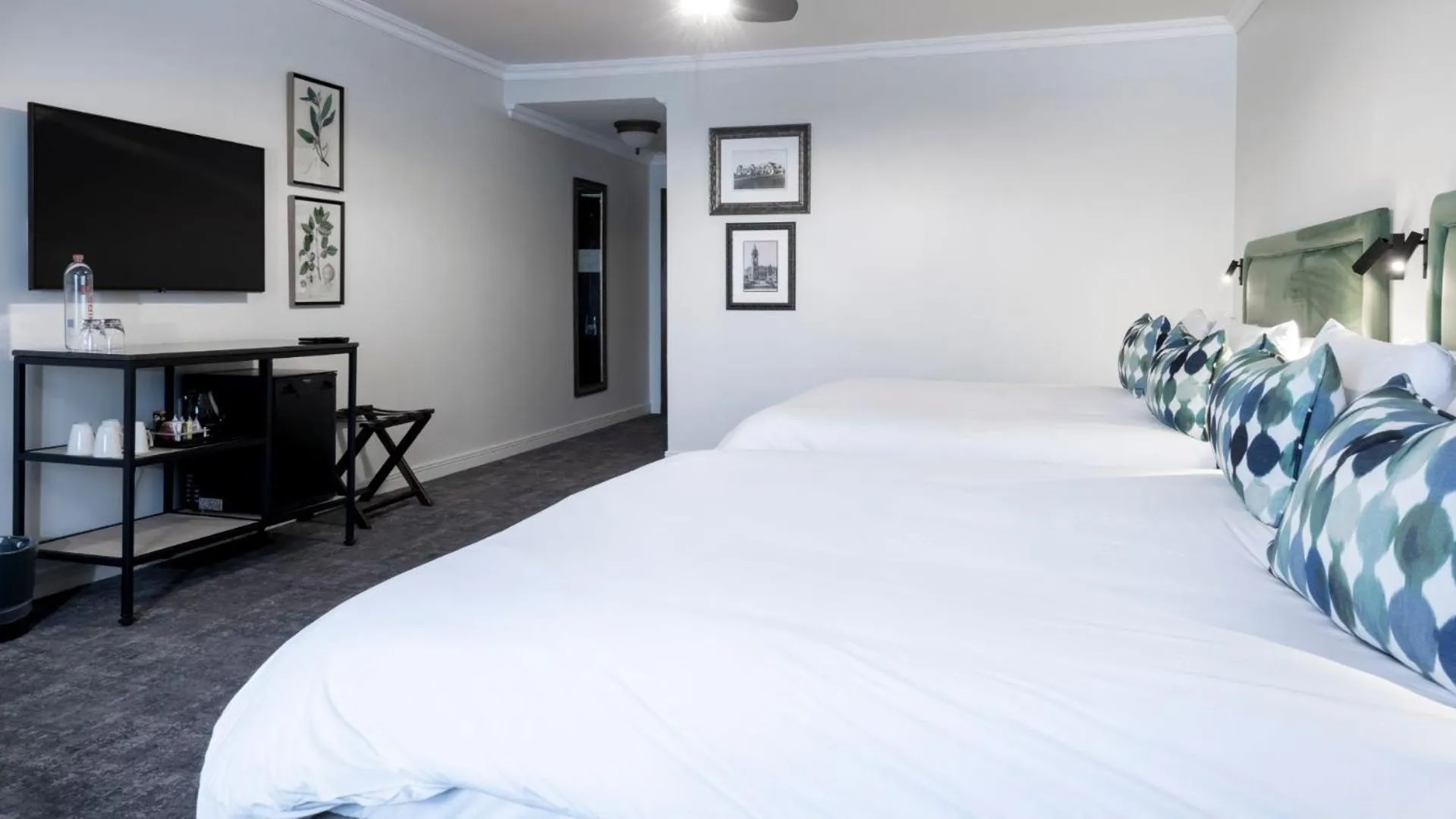 Bed in ANEW Hotel Hilton Pietermaritzburg