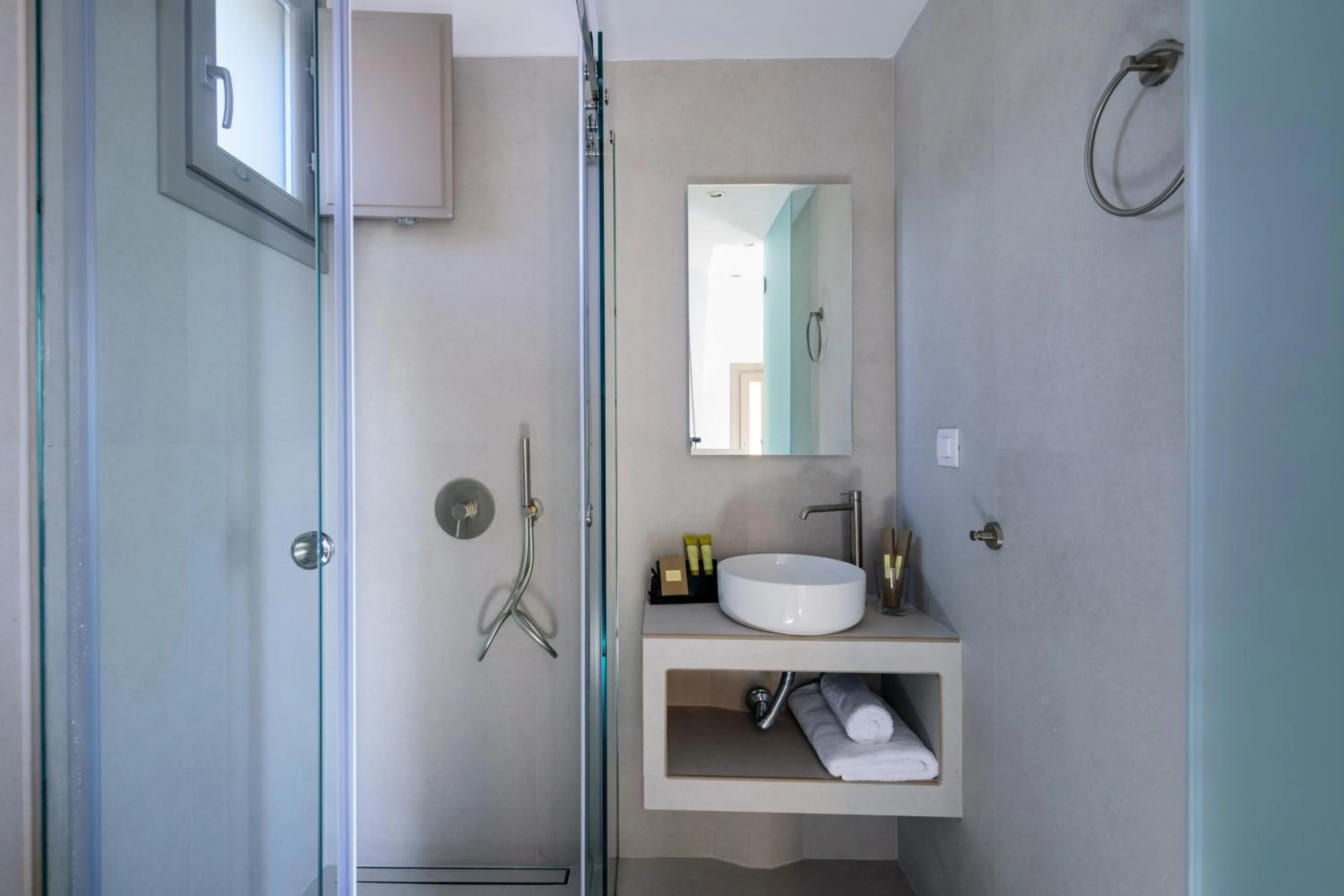 Shower in Kalestesia Suites